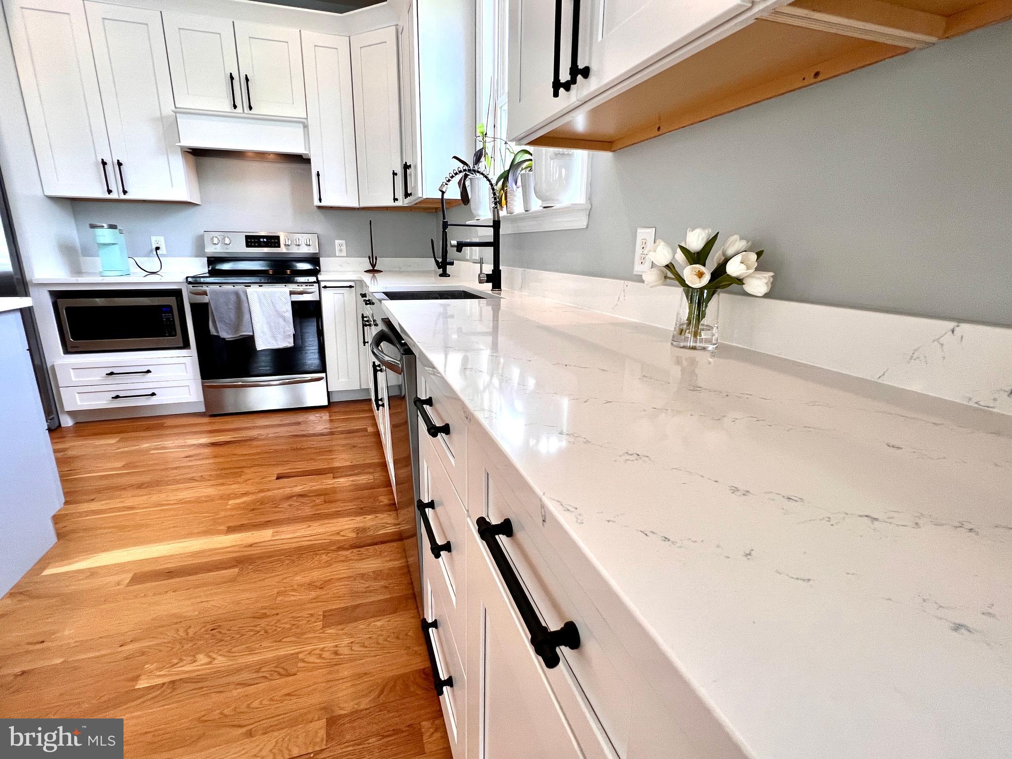 CHESTER RIVER BEACH - Residential