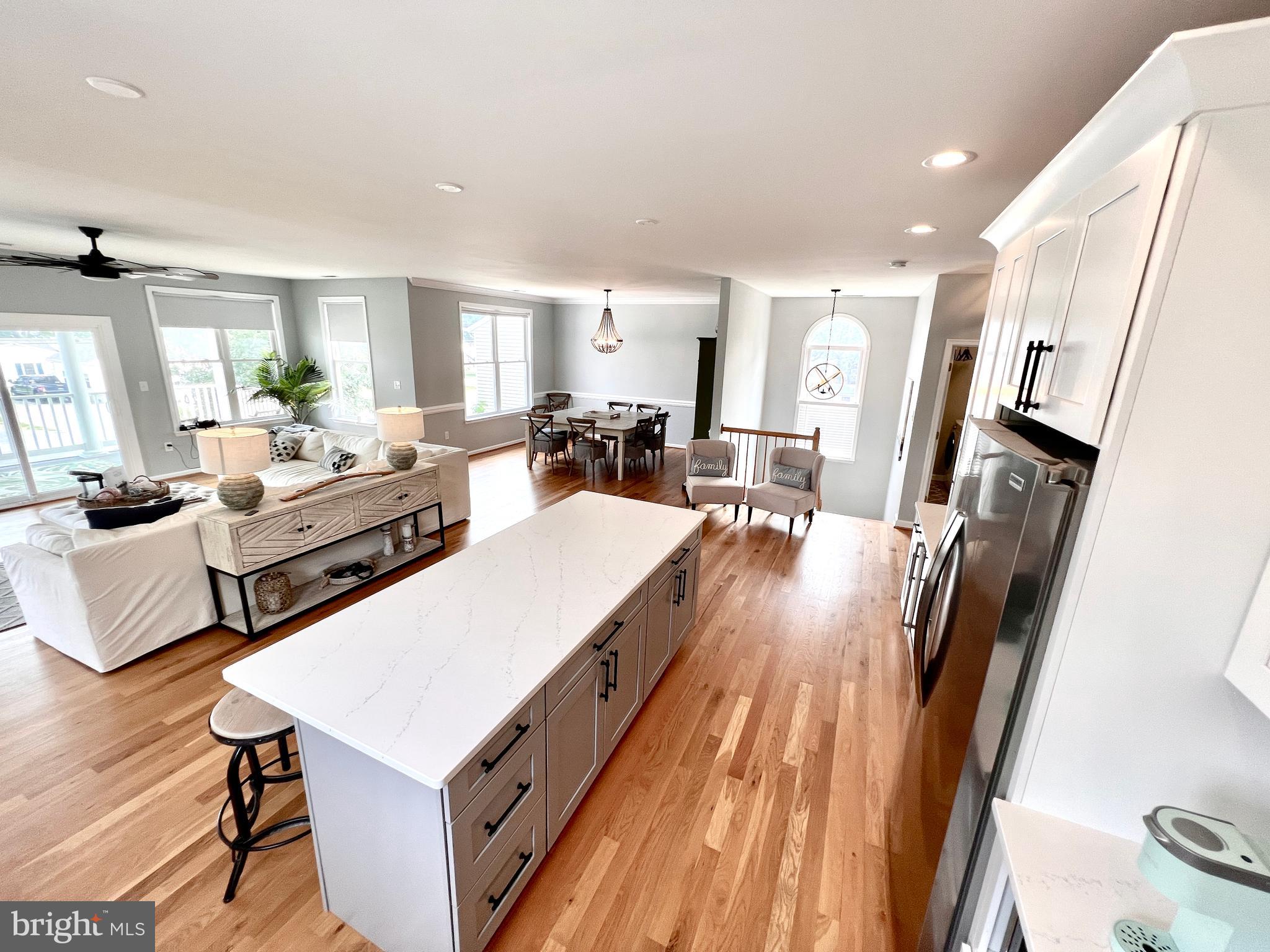 CHESTER RIVER BEACH - Residential