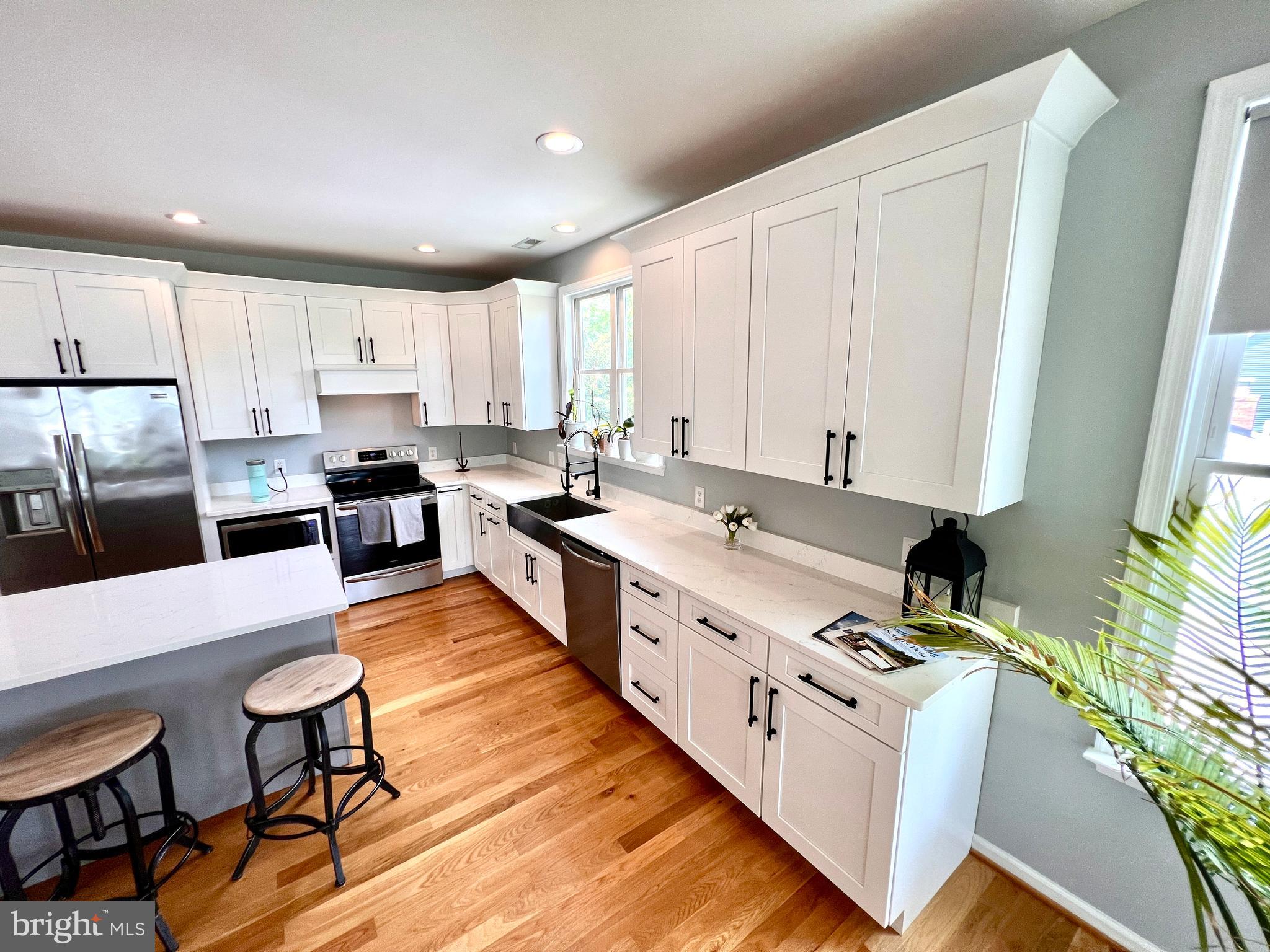 CHESTER RIVER BEACH - Residential