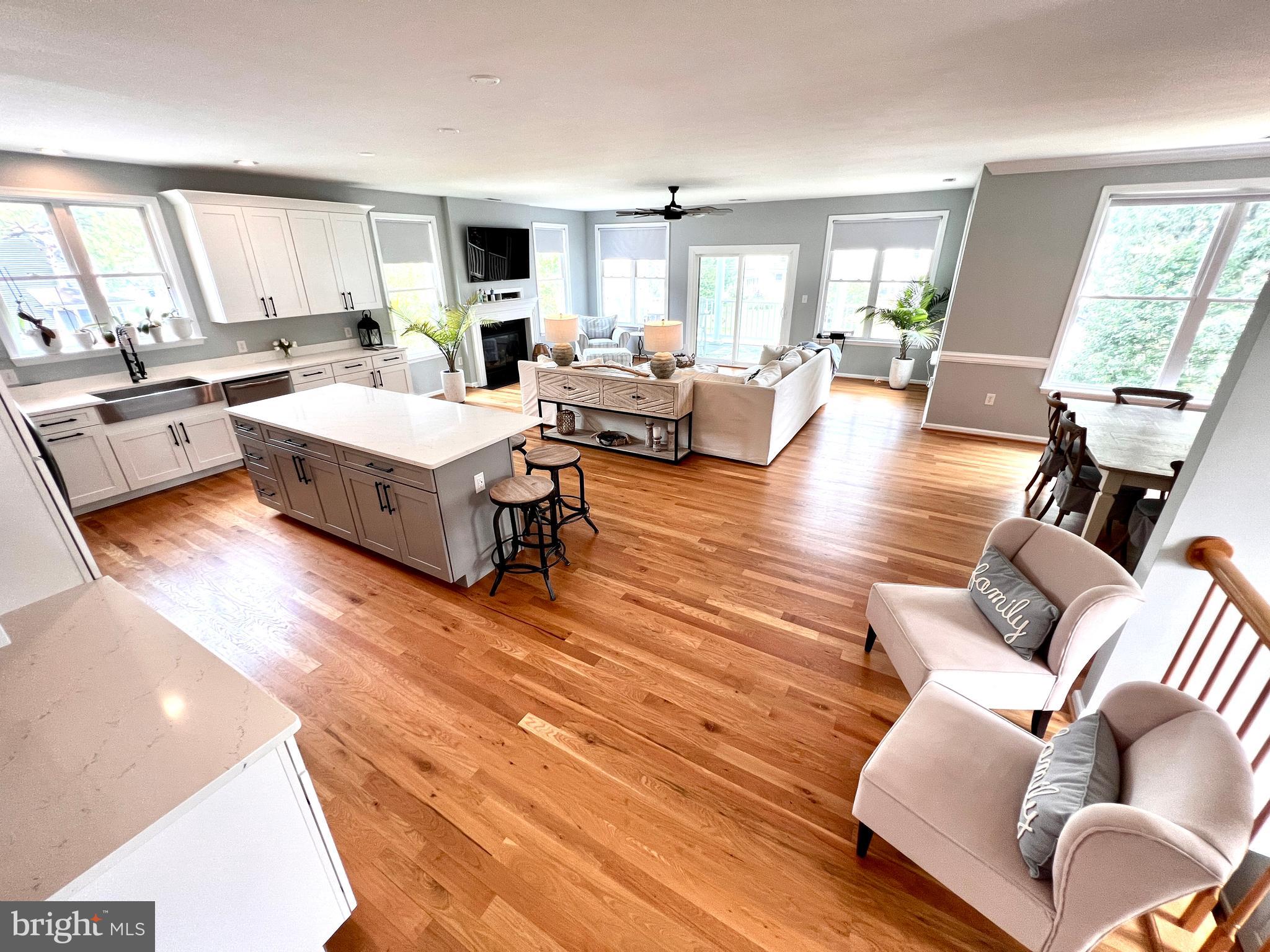 CHESTER RIVER BEACH - Residential