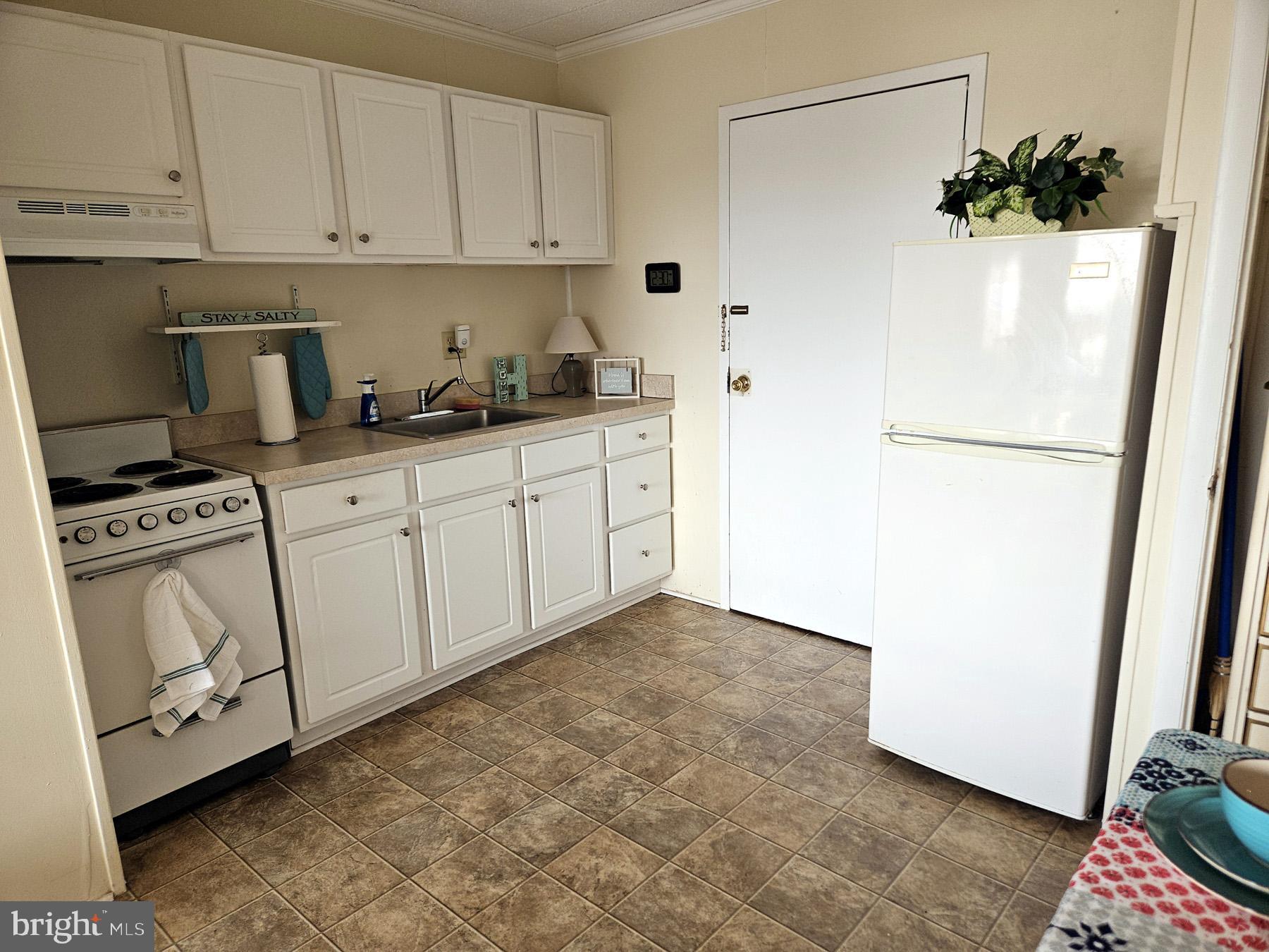 SUNDOWNER MHP - Residential