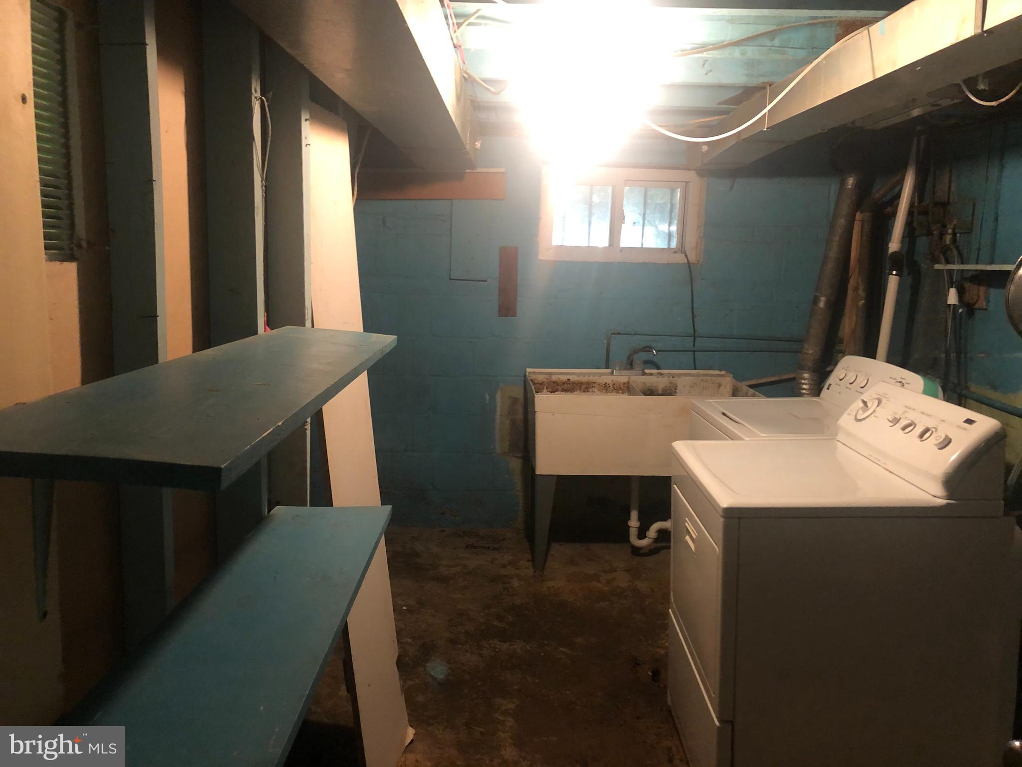 WOODLAWN- FELDMANS ADDN - Residential