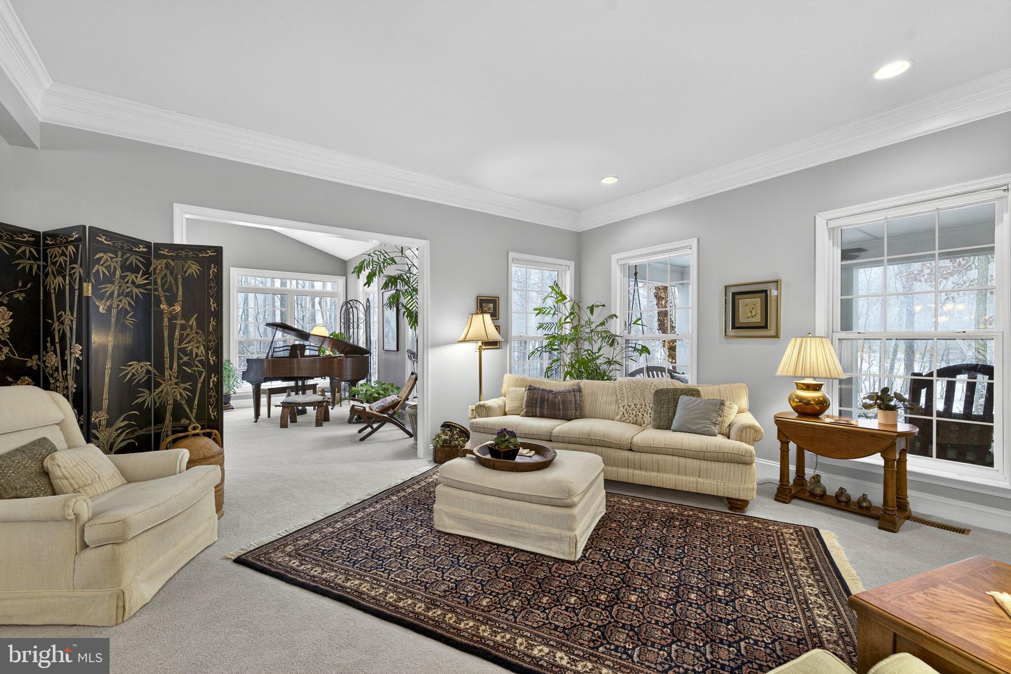 LOVELLA - Residential