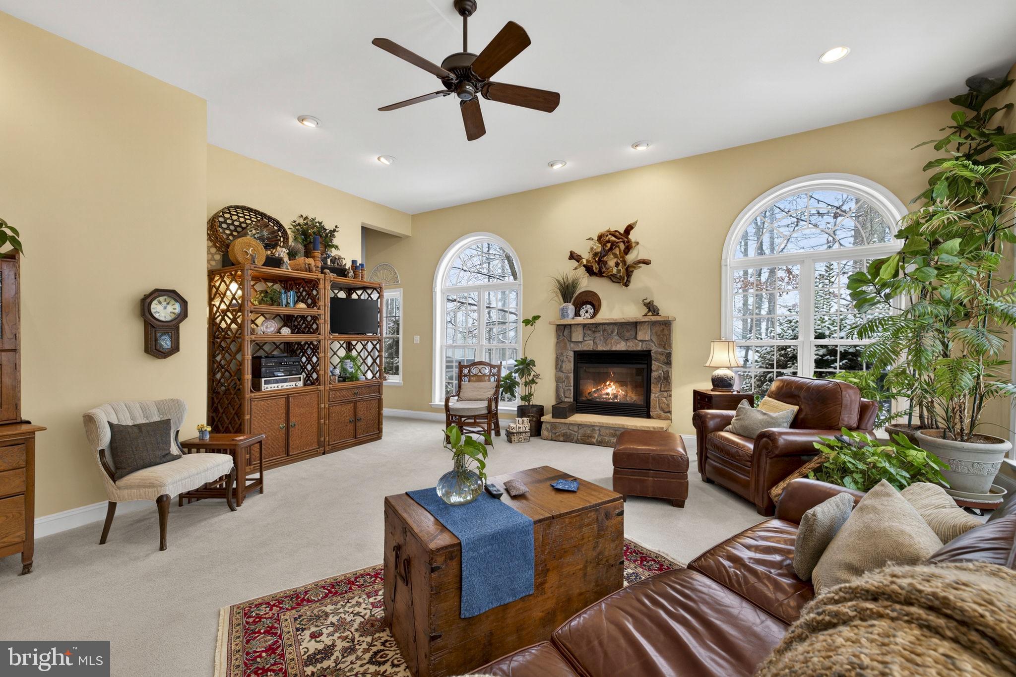 LOVELLA - Residential