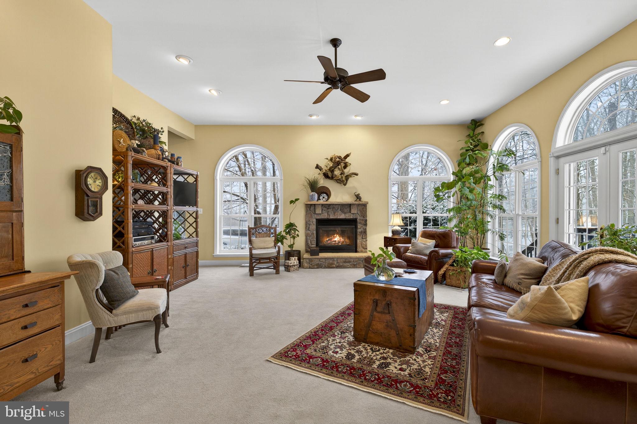 LOVELLA - Residential