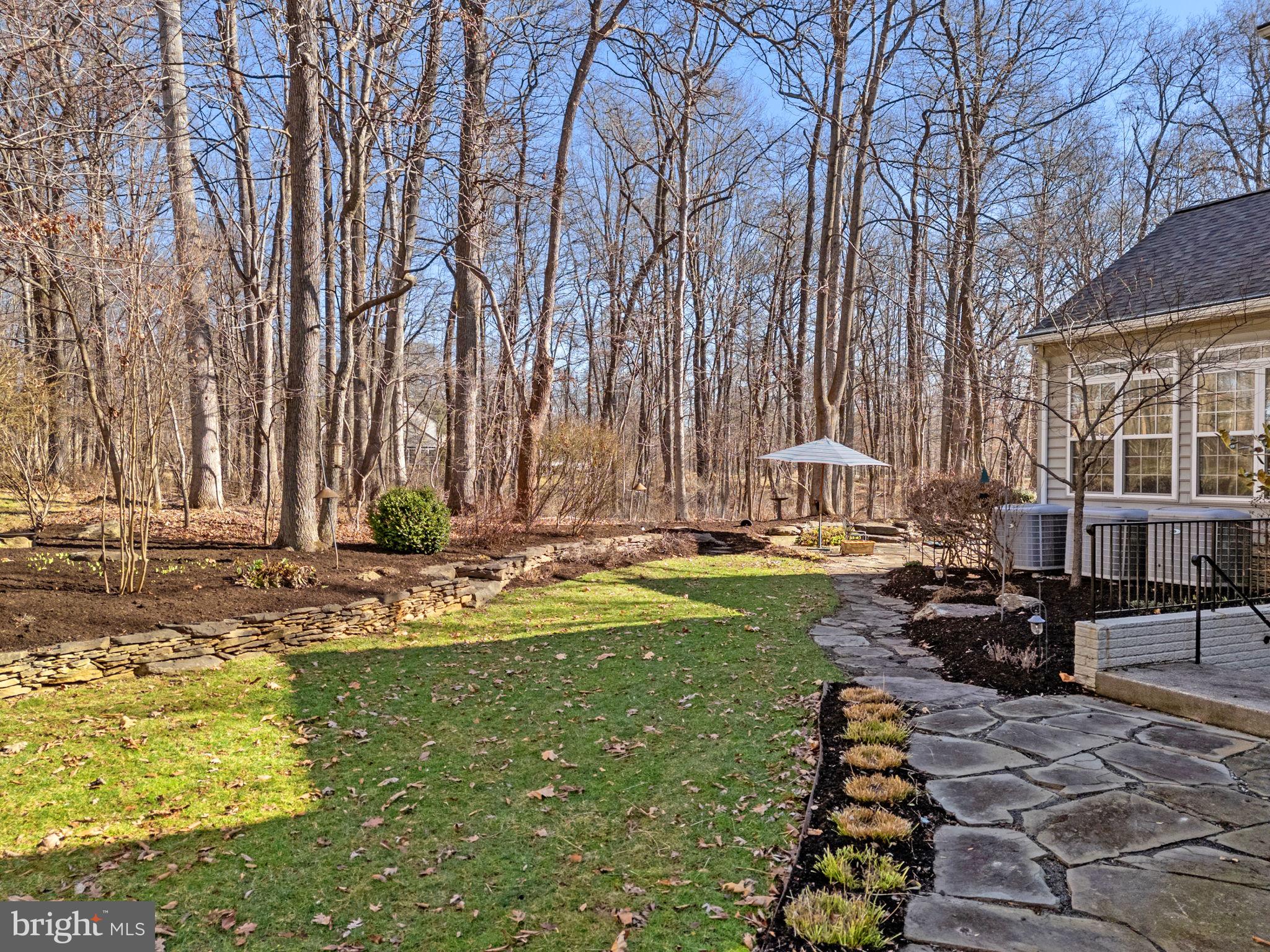 LOVELLA - Residential