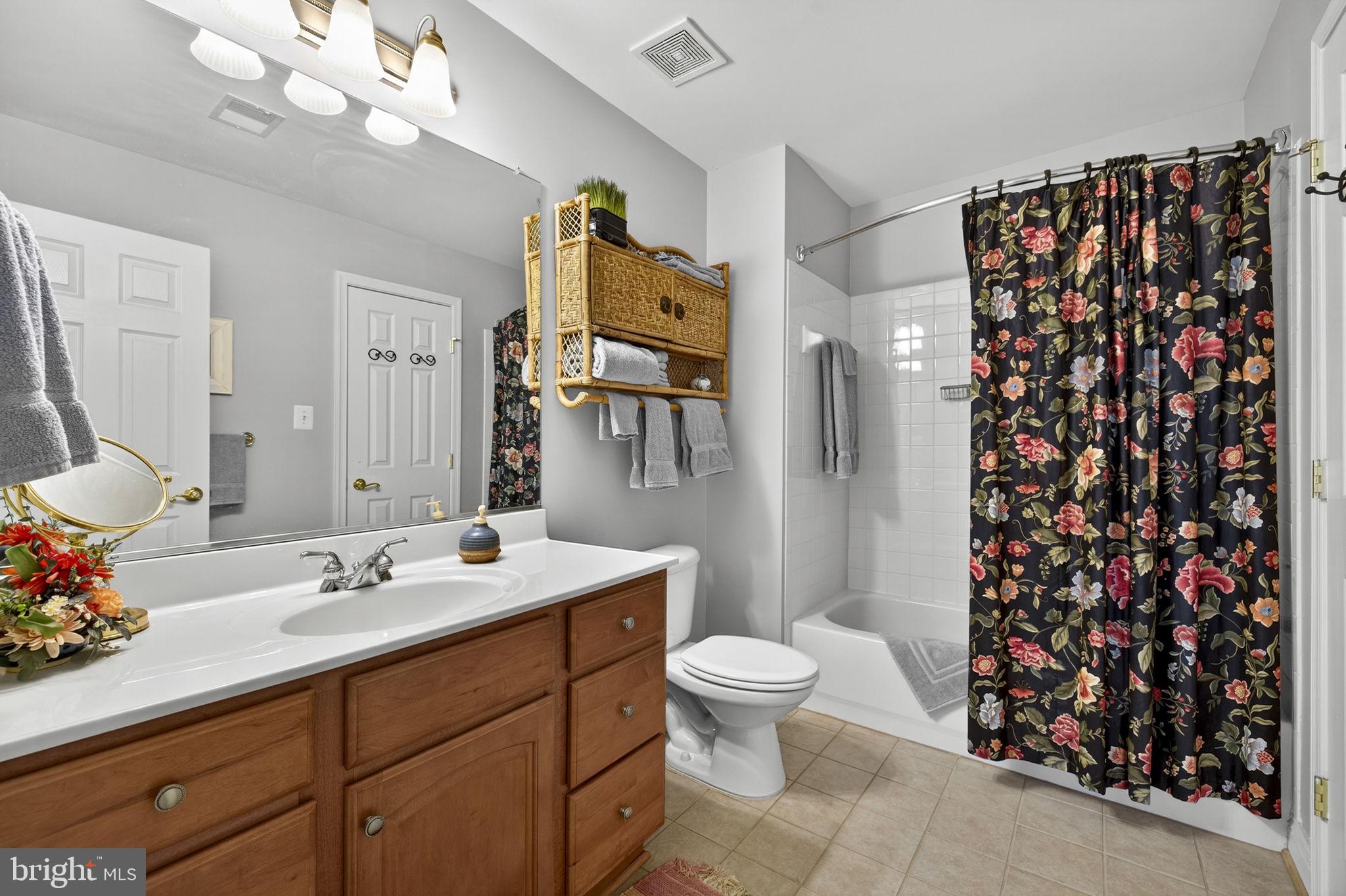 LOVELLA - Residential