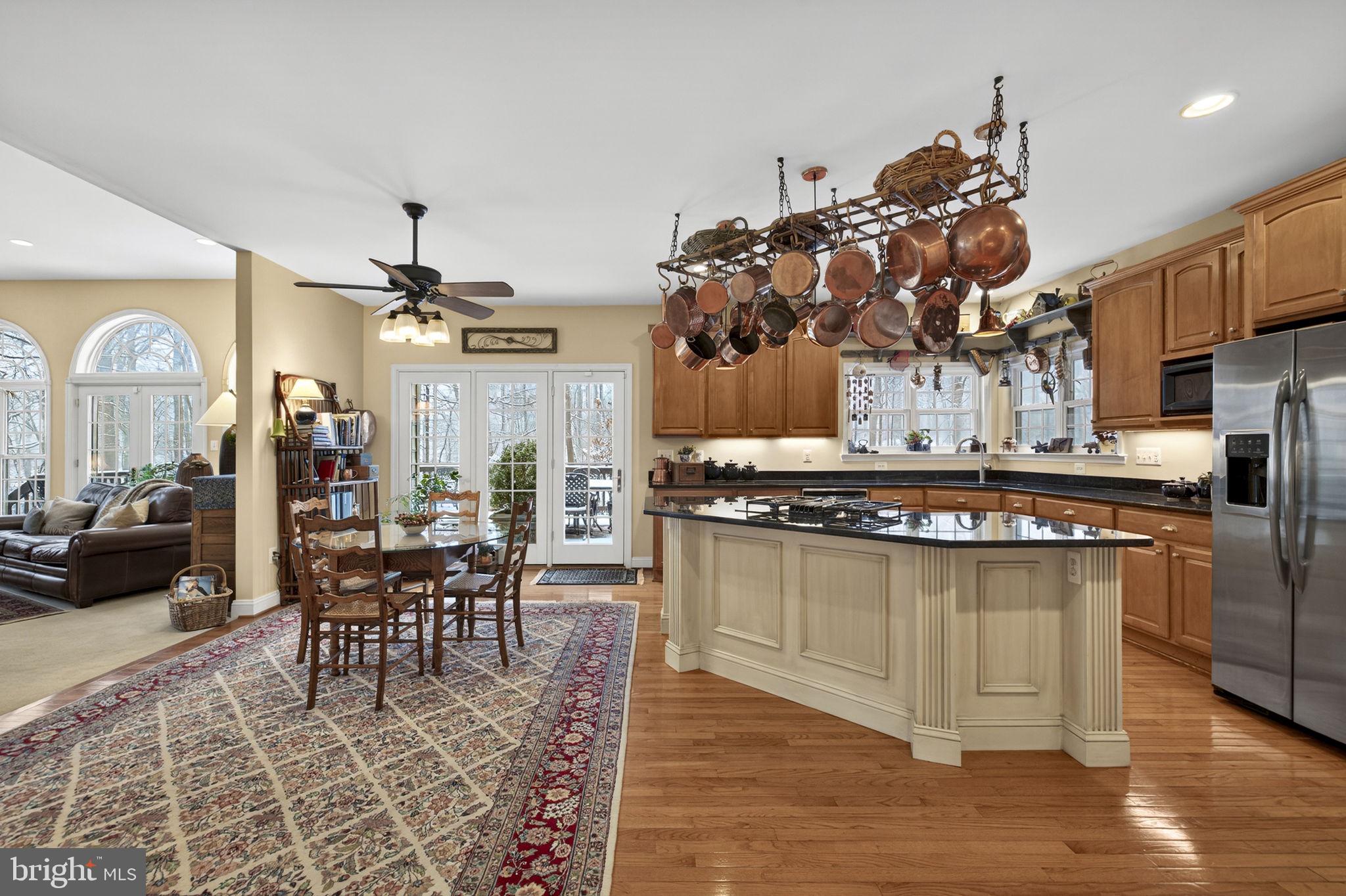 LOVELLA - Residential