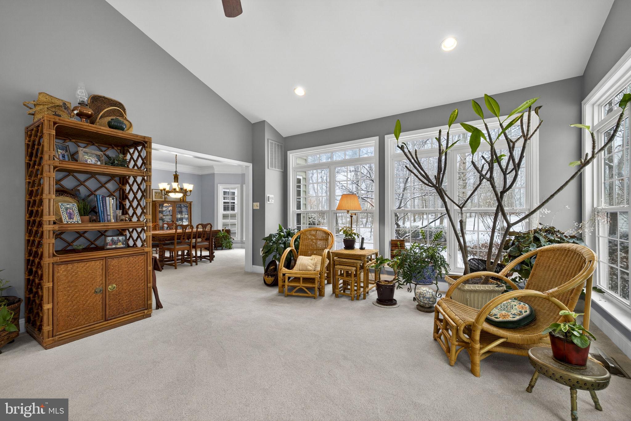 LOVELLA - Residential