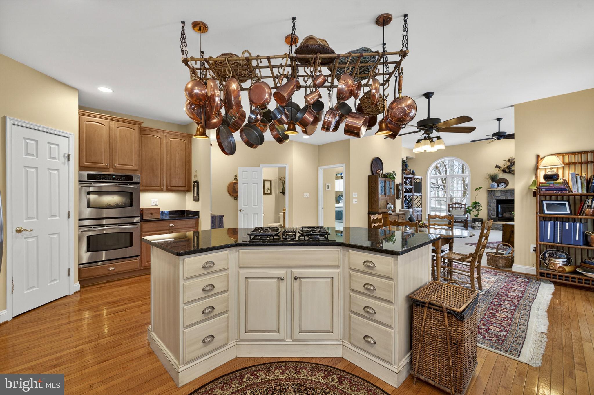 LOVELLA - Residential