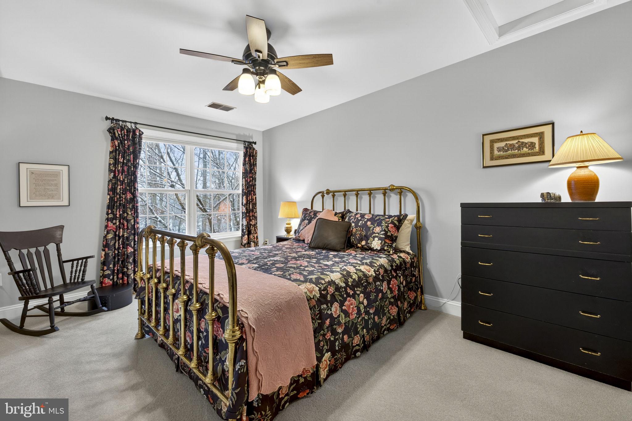 LOVELLA - Residential