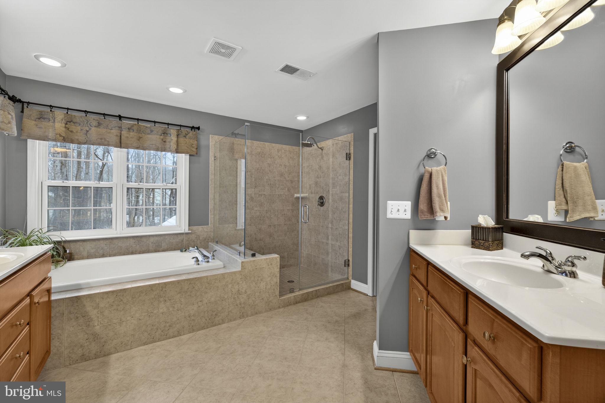 LOVELLA - Residential