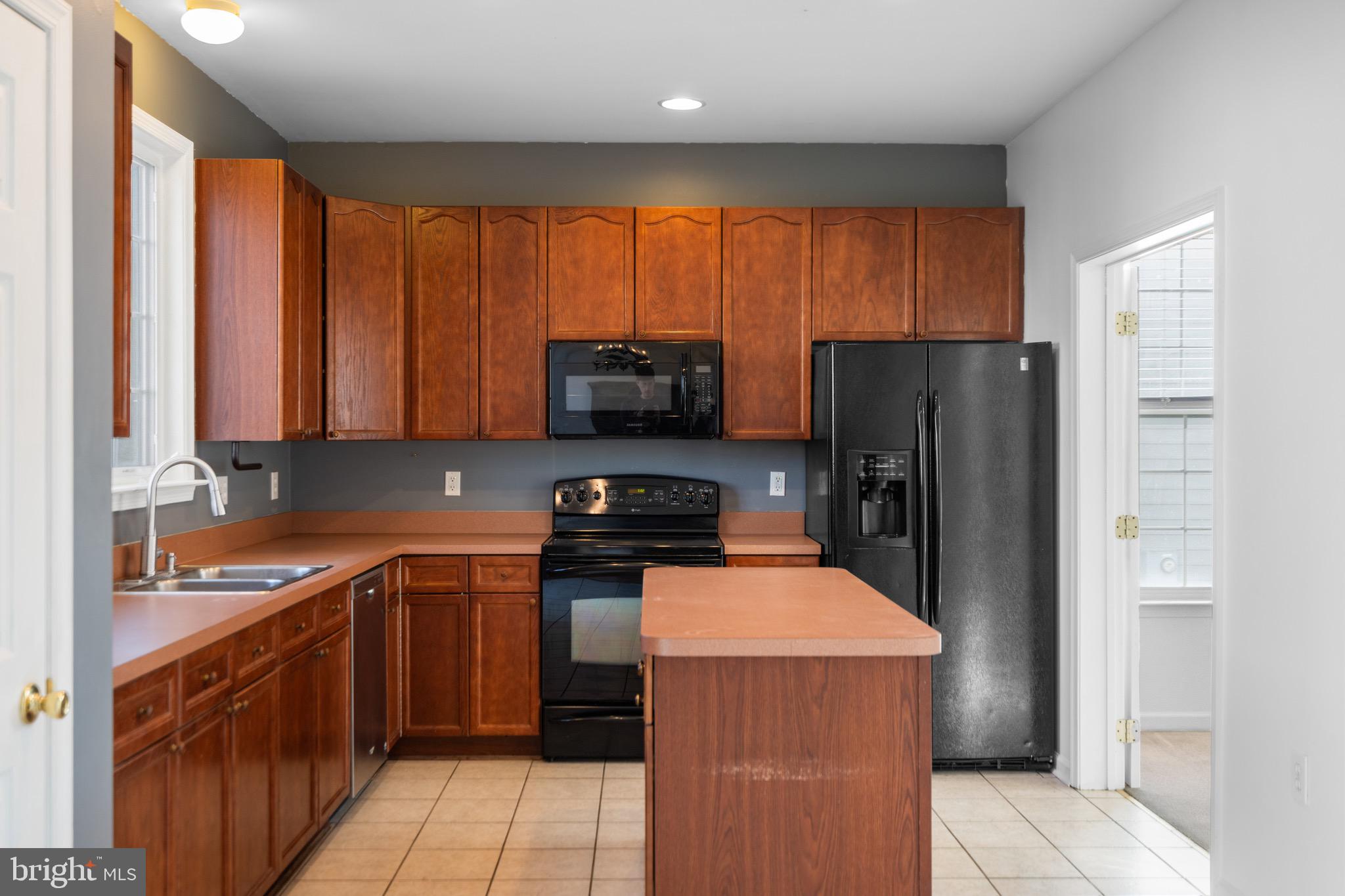 BENTWOOD ESTATES - Residential