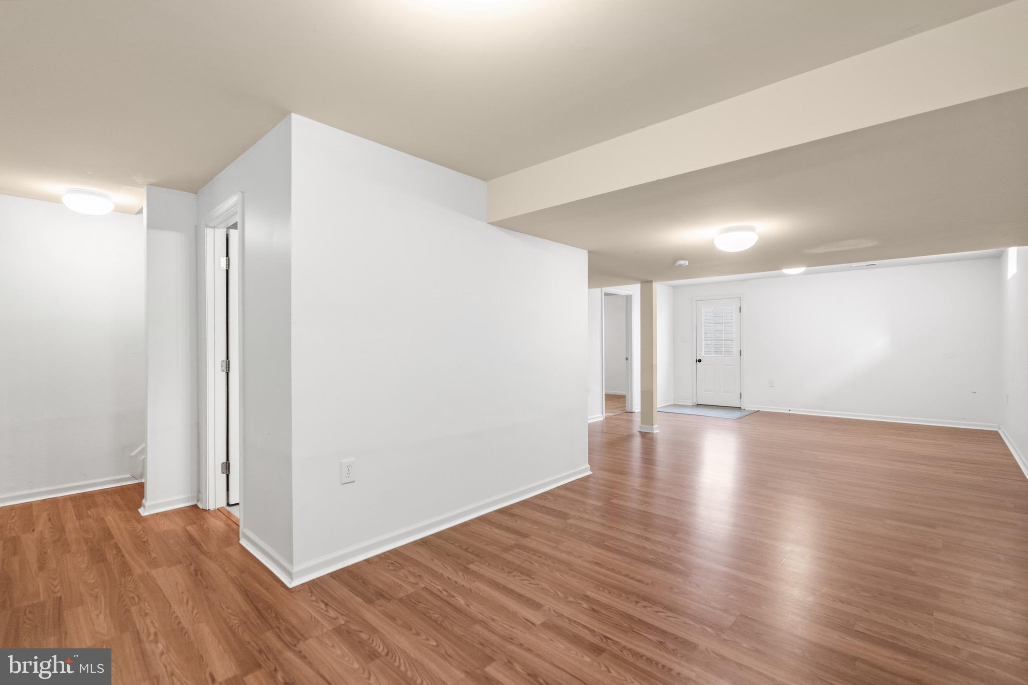 BENTWOOD ESTATES - Residential