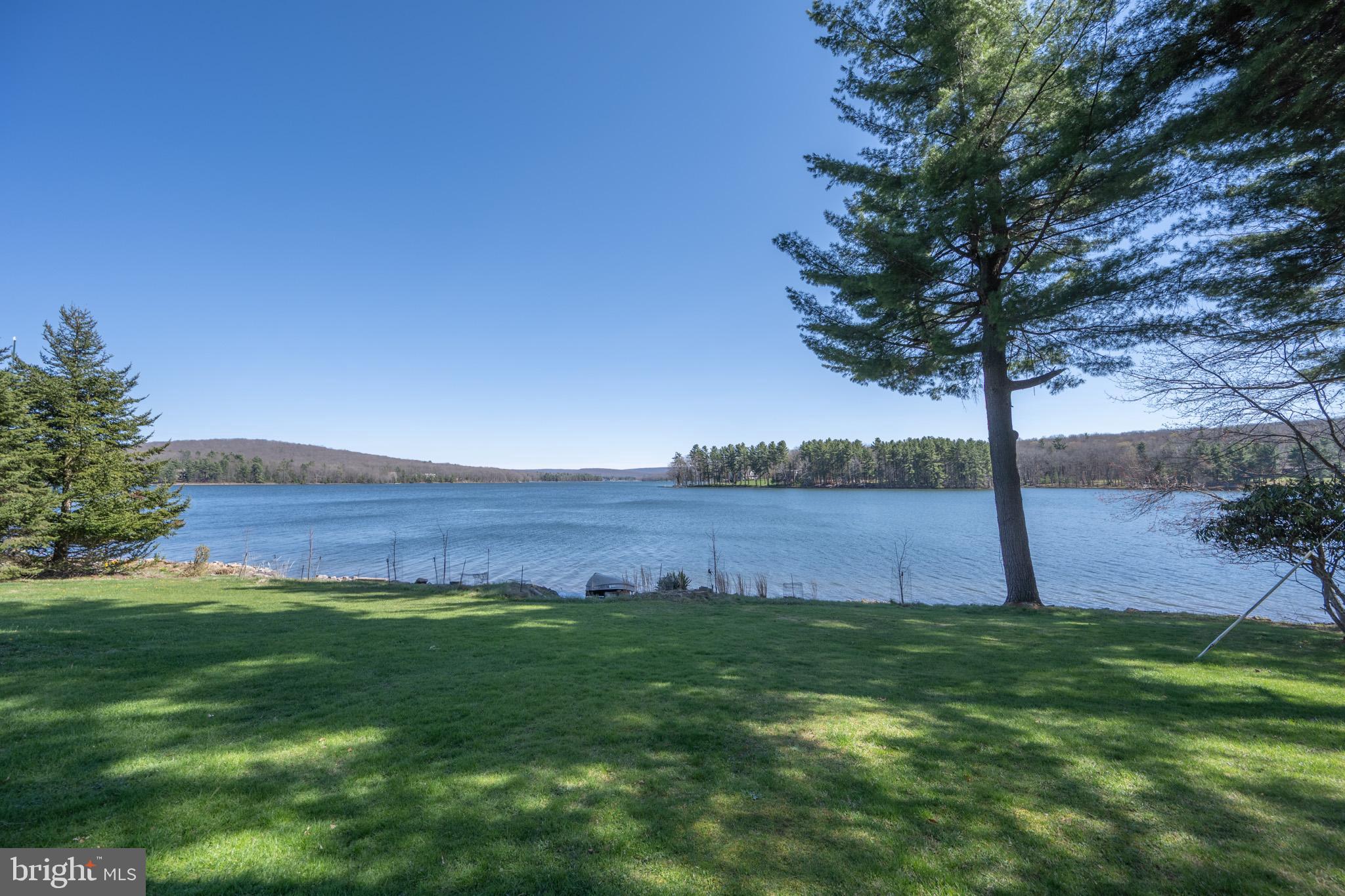 PARADISE POINT - Residential