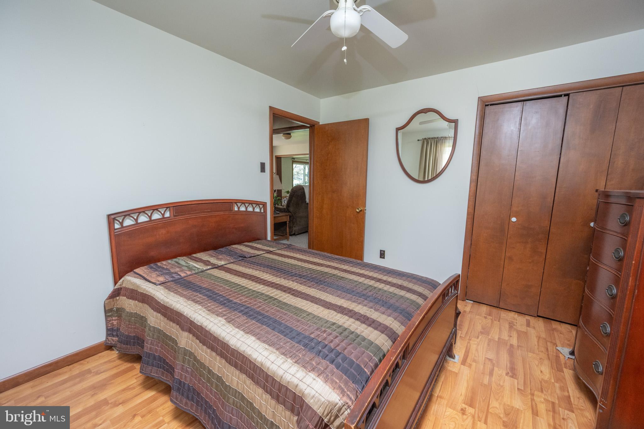 PARADISE POINT - Residential