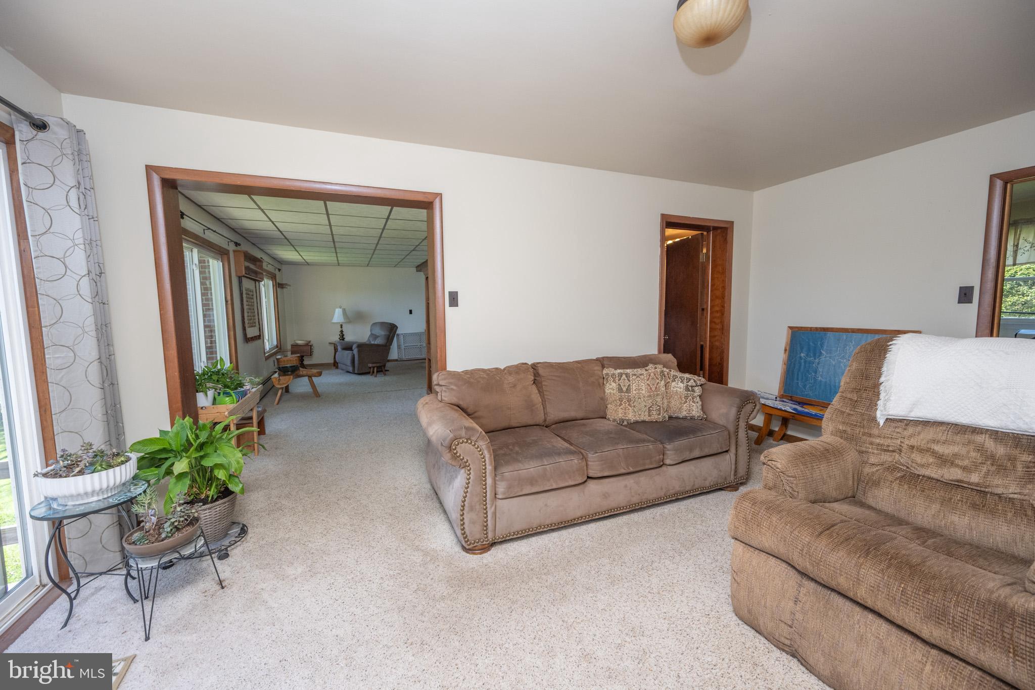 PARADISE POINT - Residential