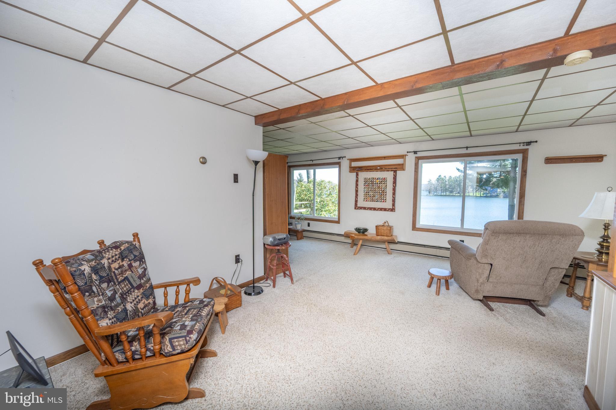 PARADISE POINT - Residential