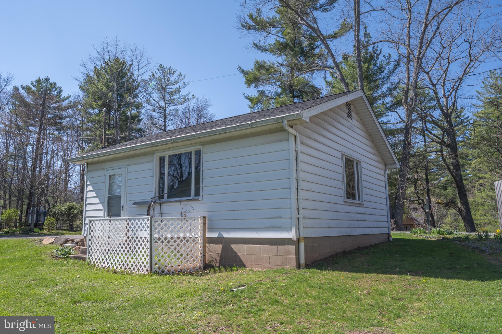 PARADISE POINT - Residential