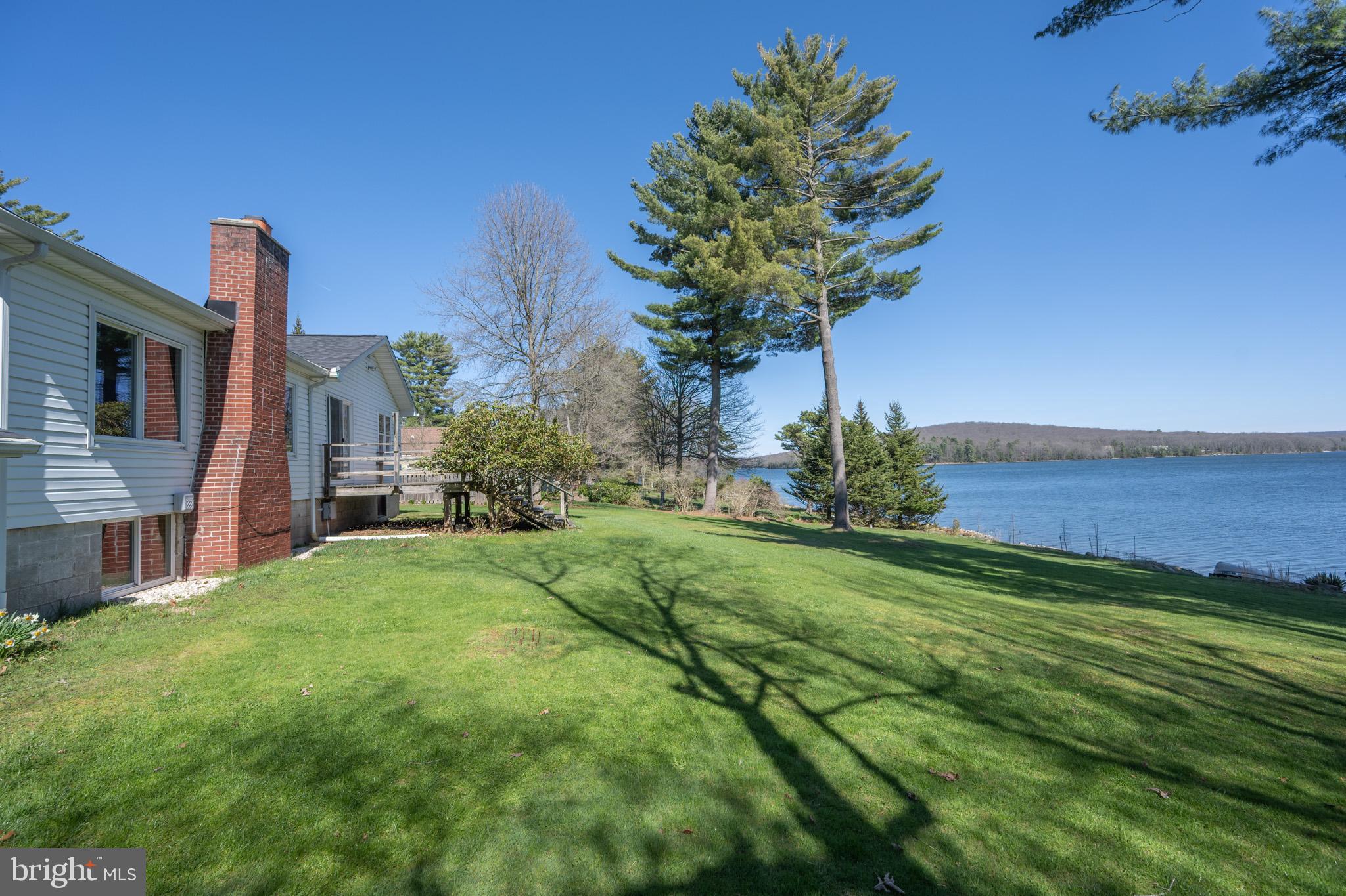 PARADISE POINT - Residential