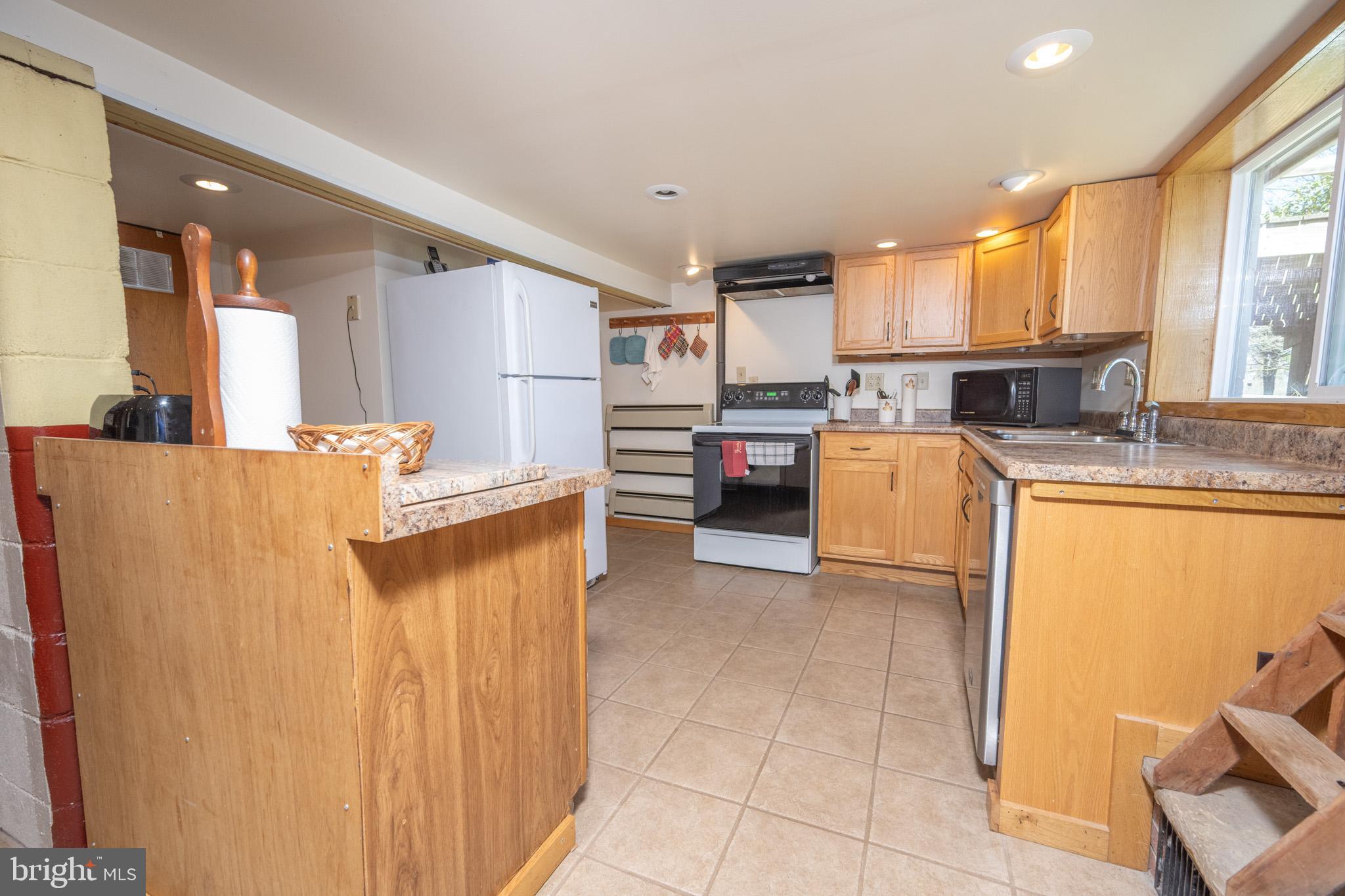 PARADISE POINT - Residential