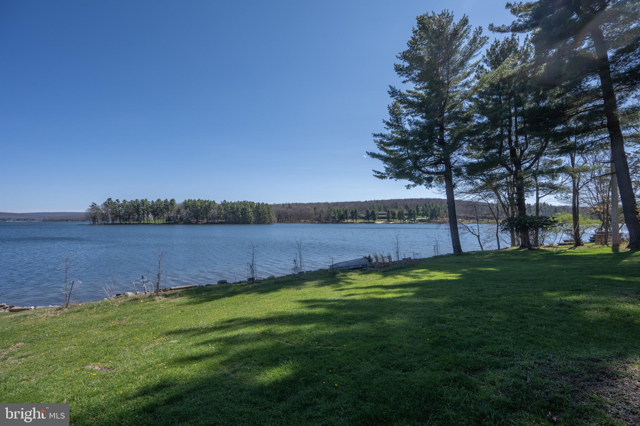 PARADISE POINT - Residential