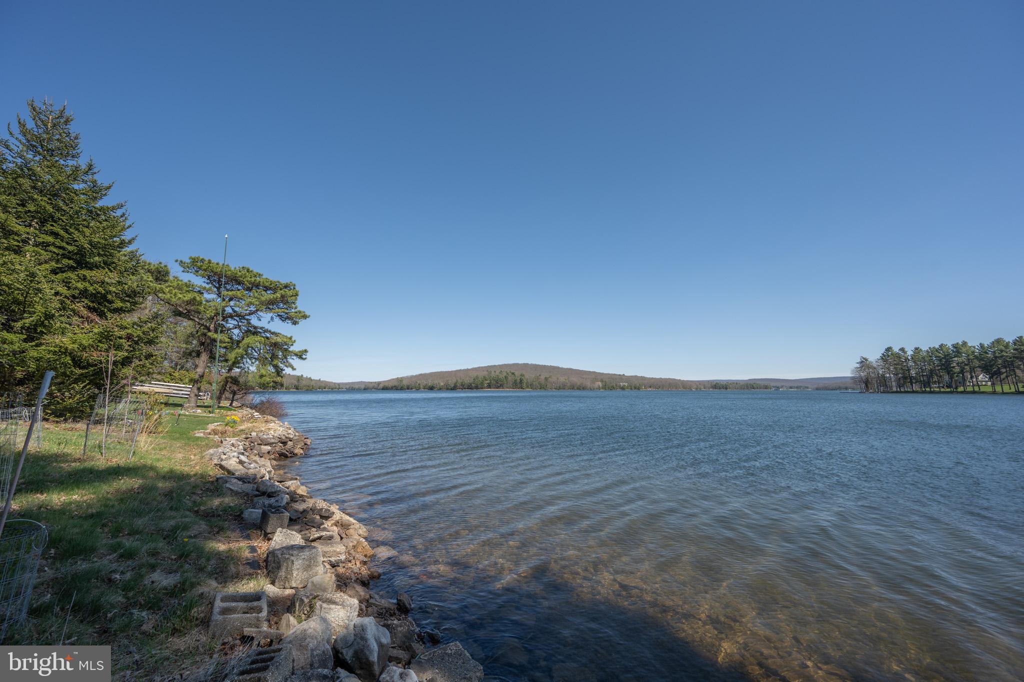 PARADISE POINT - Residential