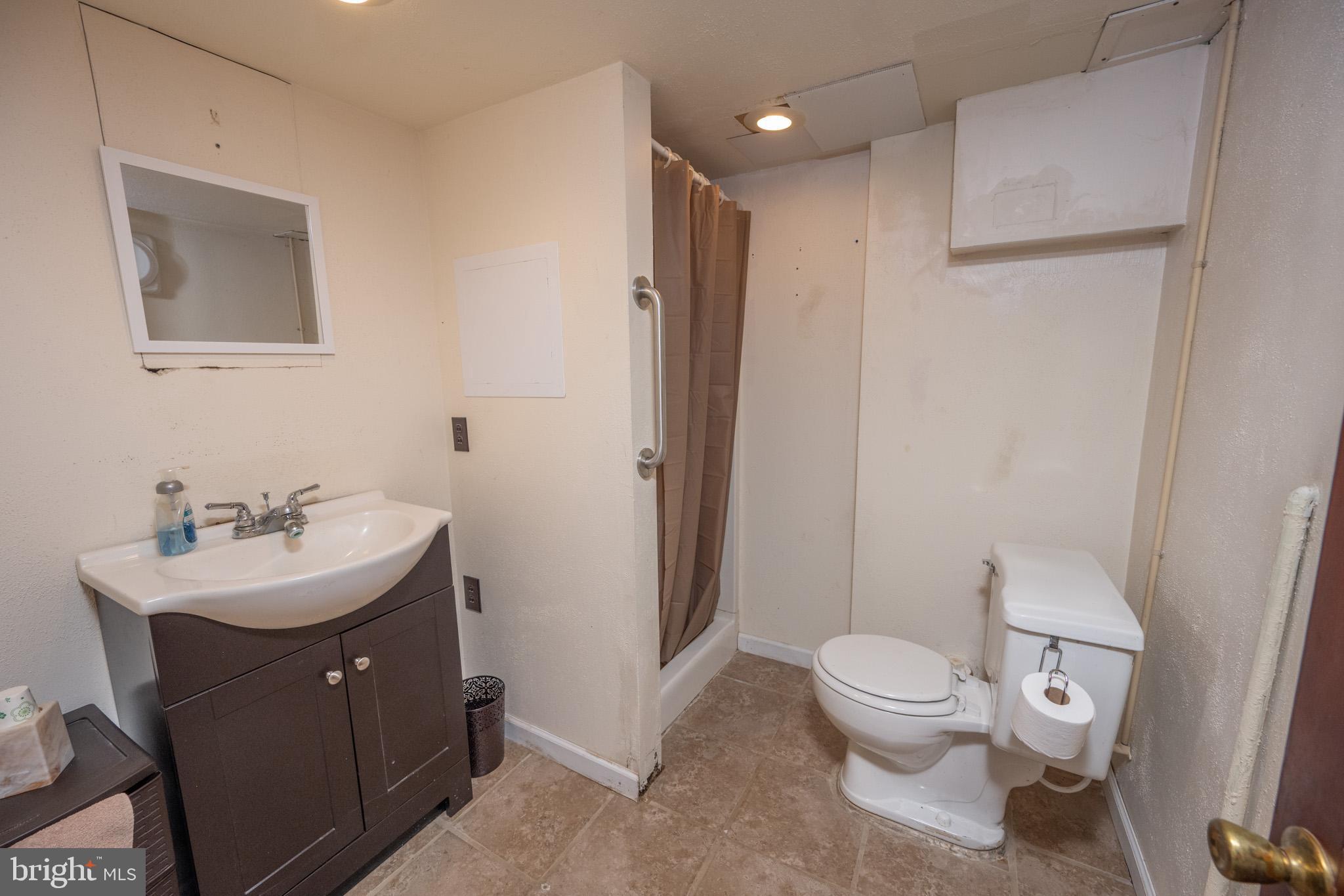 PARADISE POINT - Residential