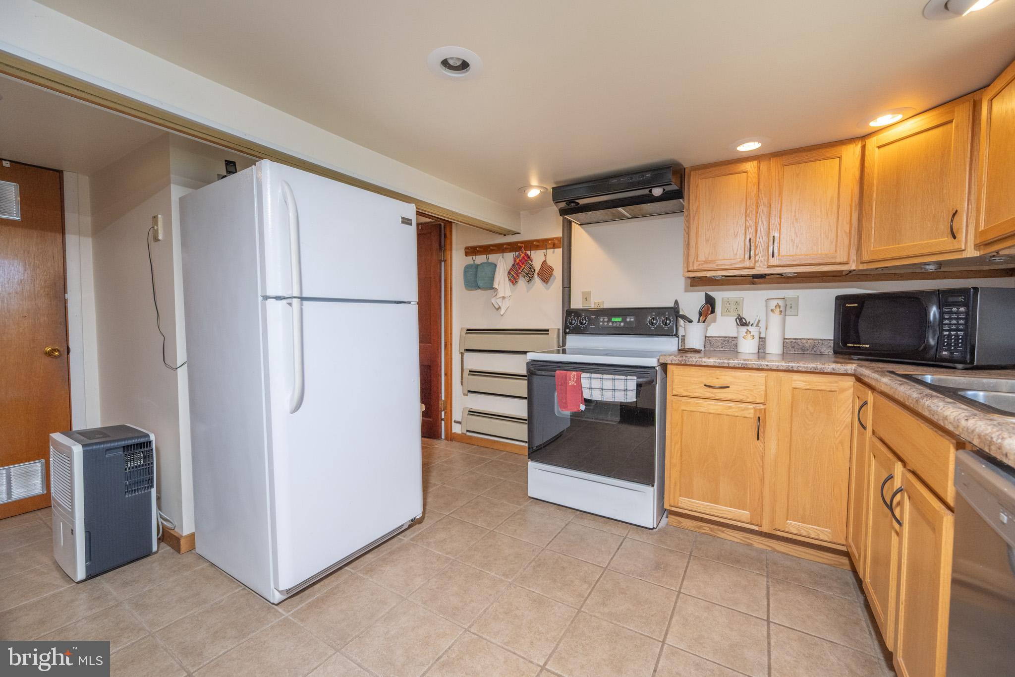 PARADISE POINT - Residential