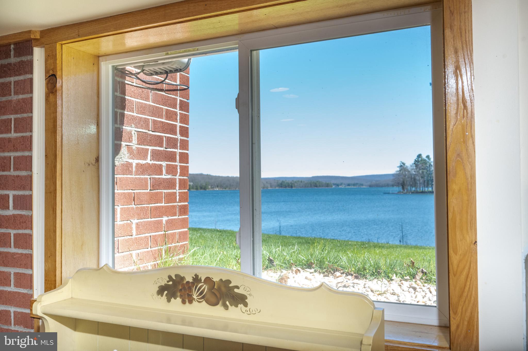 PARADISE POINT - Residential