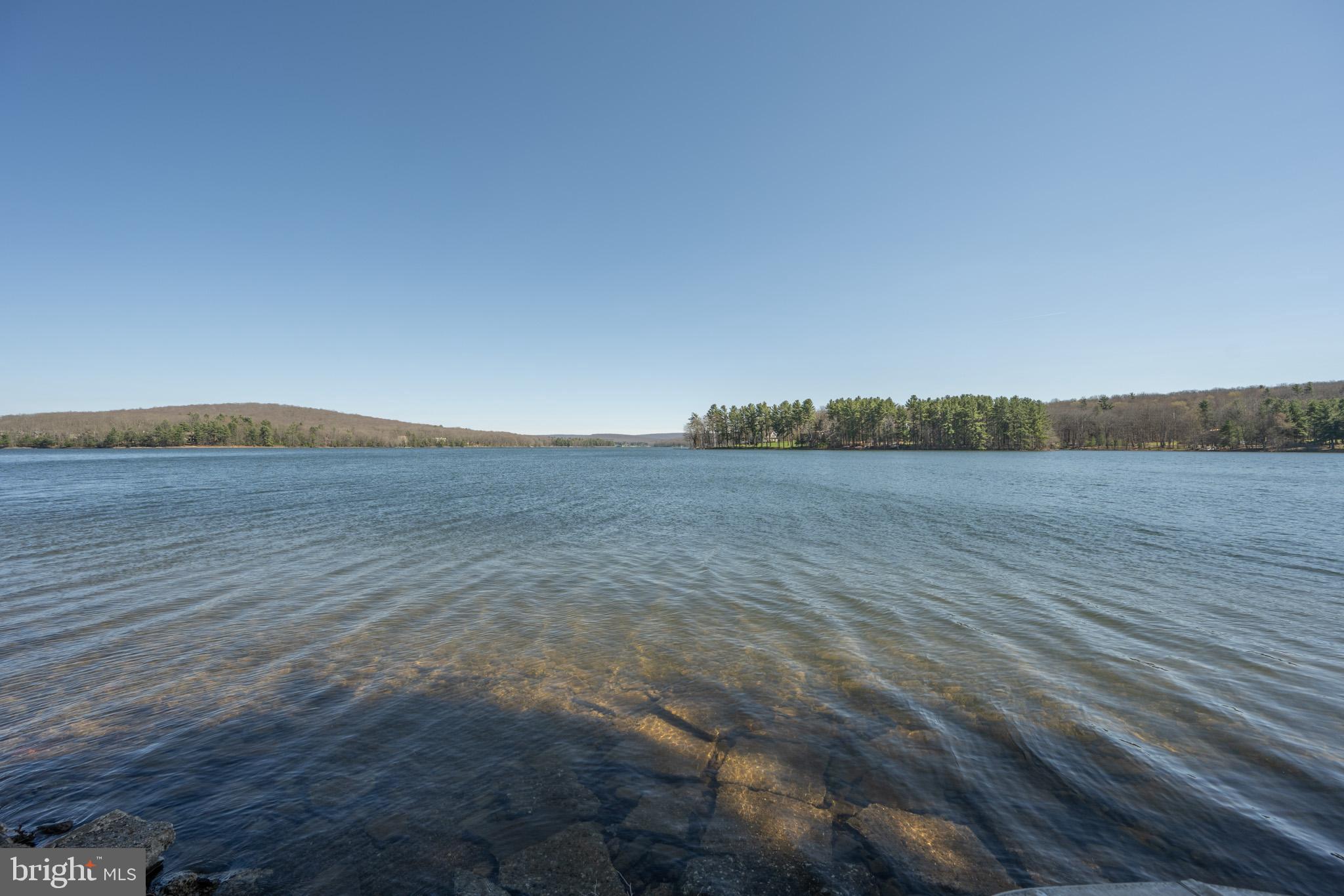 PARADISE POINT - Residential