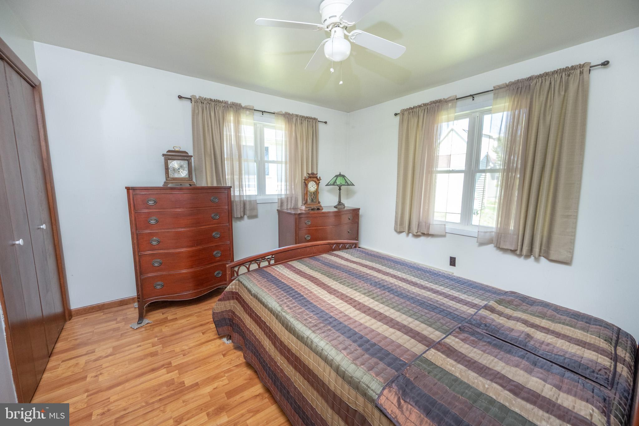 PARADISE POINT - Residential