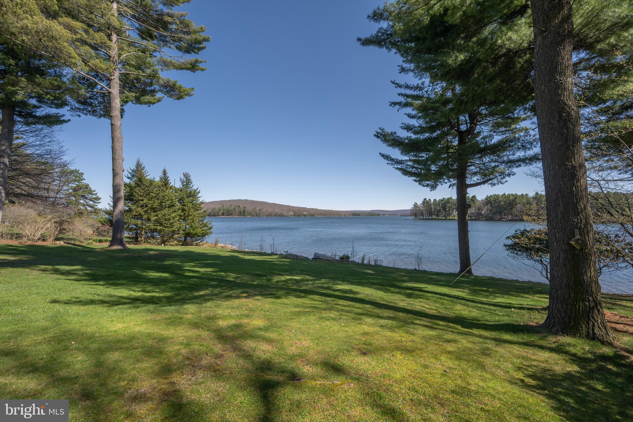 PARADISE POINT - Residential