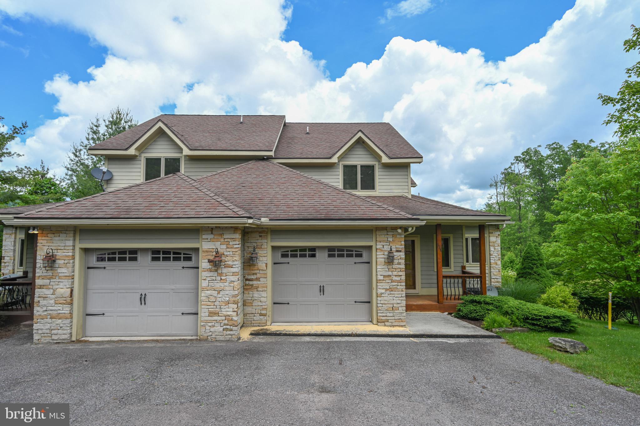 TIMBERLAKE VILLAGE - Residential