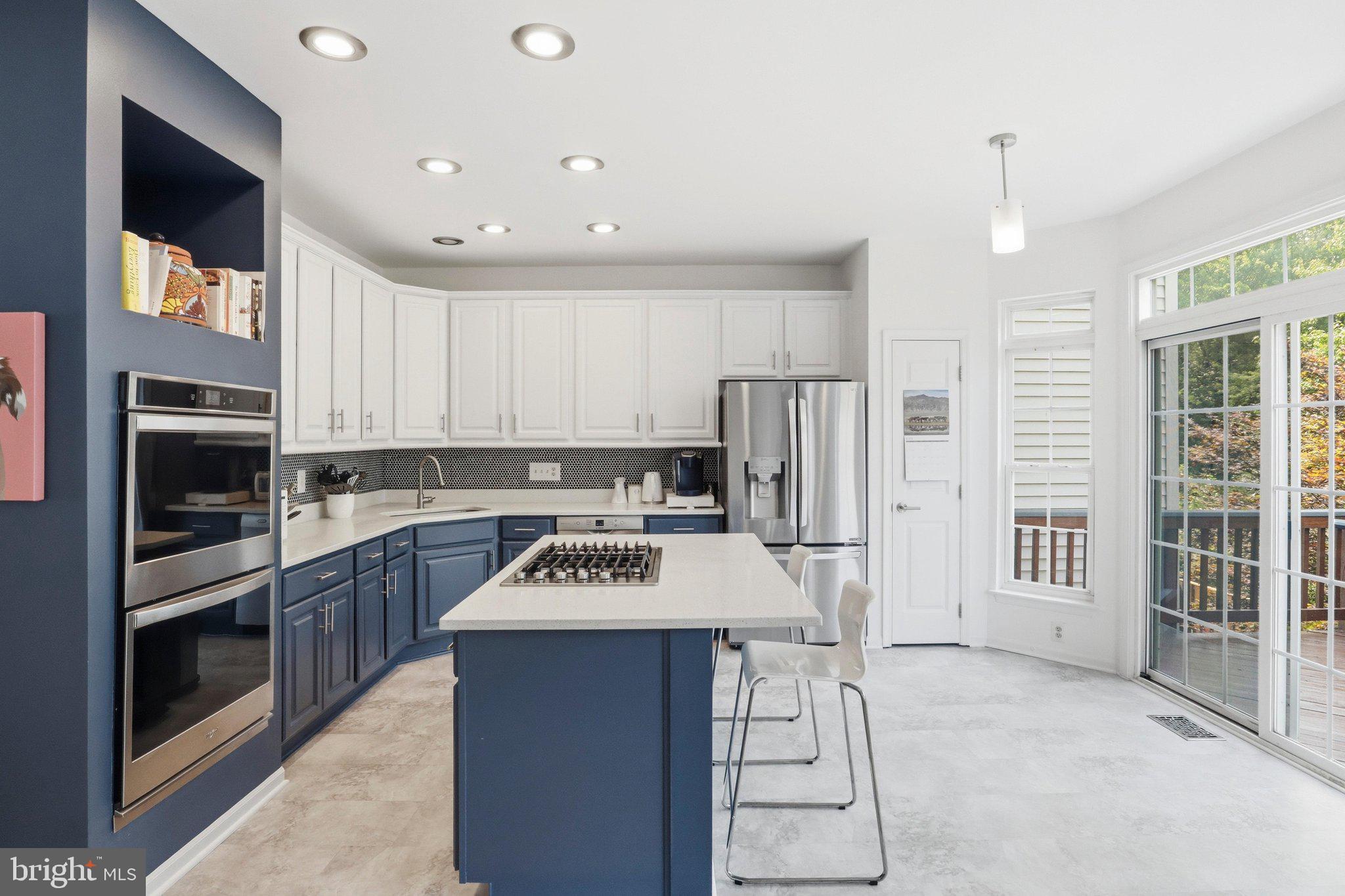 7333 HAMPTON MANOR PLACE