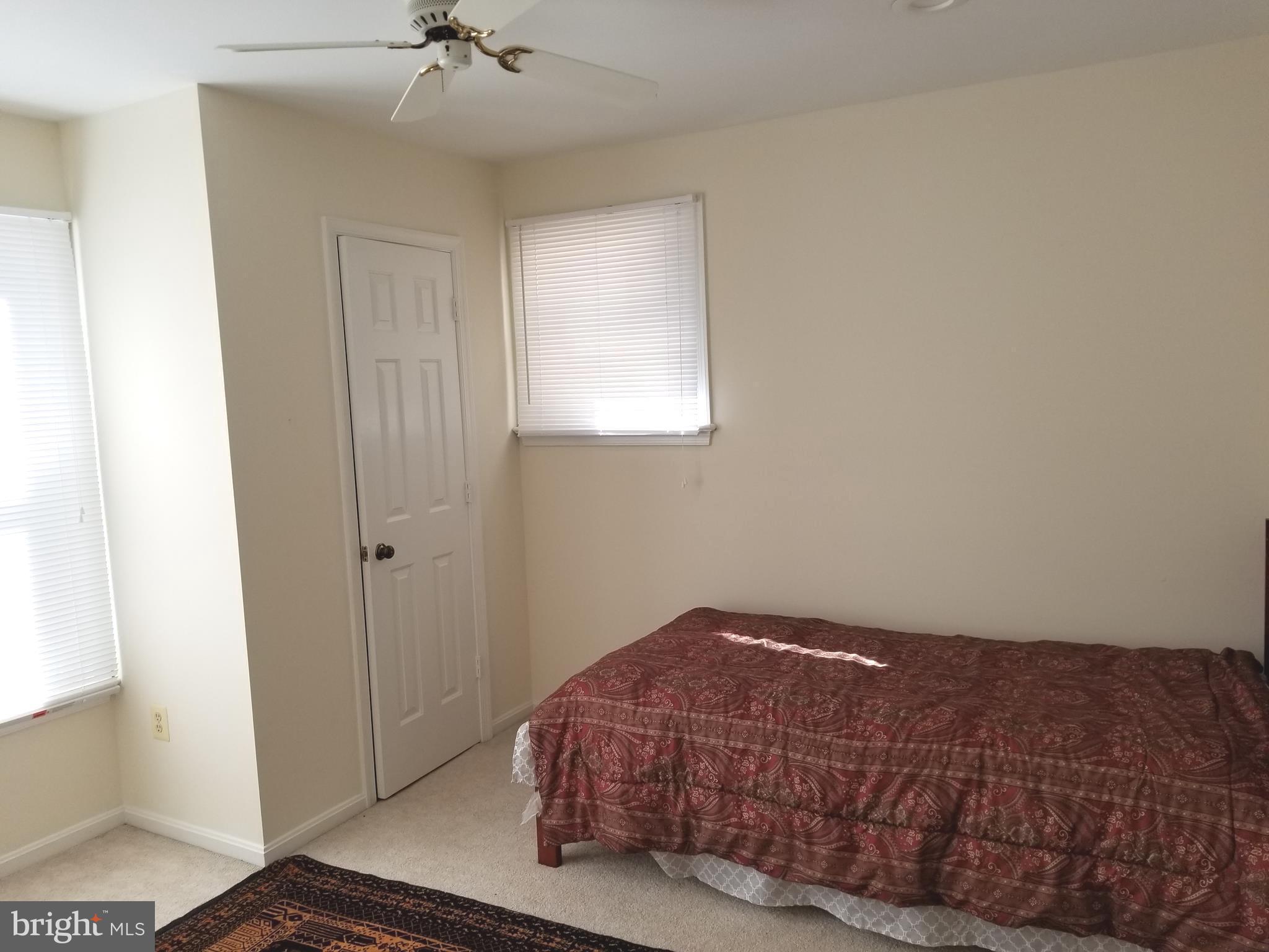 VALEWOOD MANOR - Residential Lease