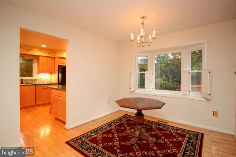 VALEWOOD MANOR - Residential Lease