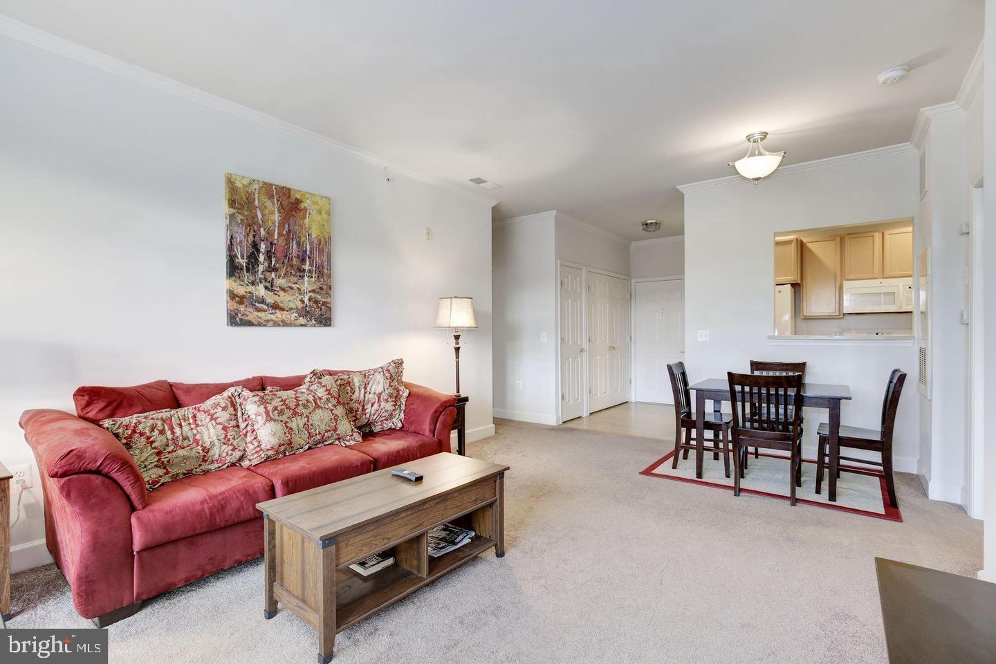 NORTH  POTOMAC VILLAGE - Residential Lease