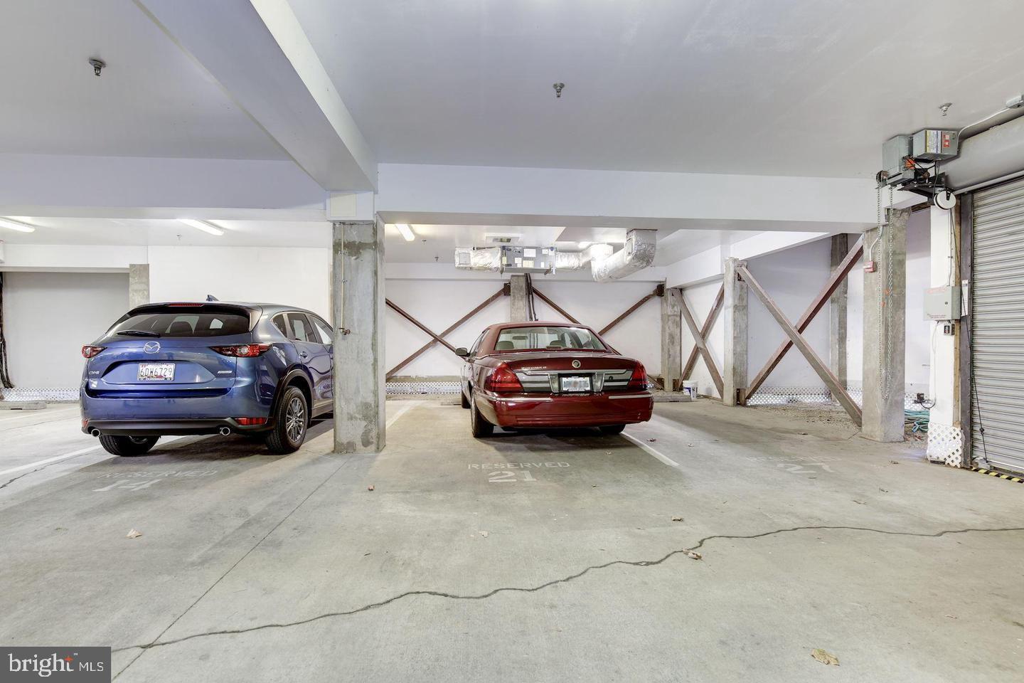 NORTH  POTOMAC VILLAGE - Residential Lease