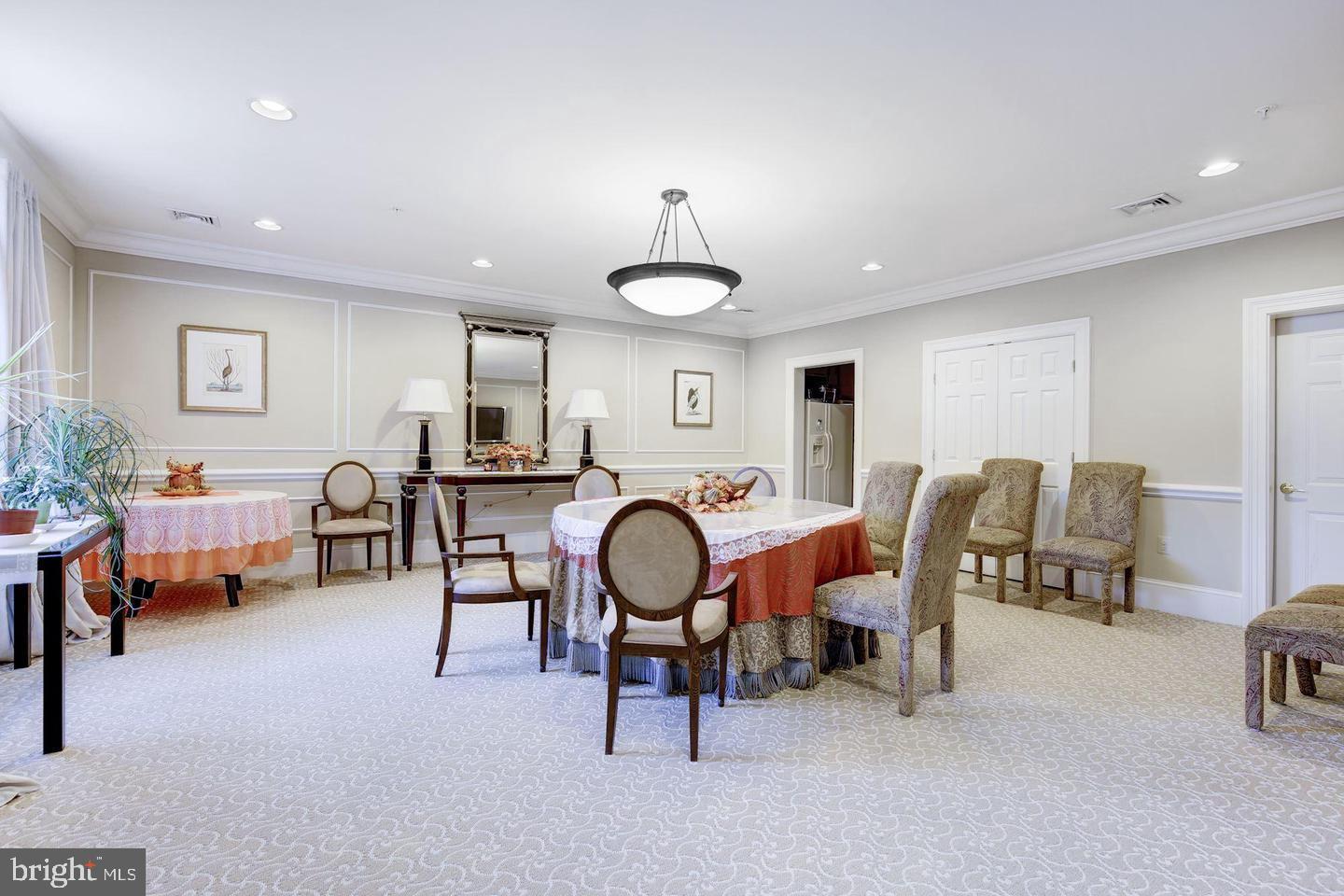 NORTH  POTOMAC VILLAGE - Residential Lease