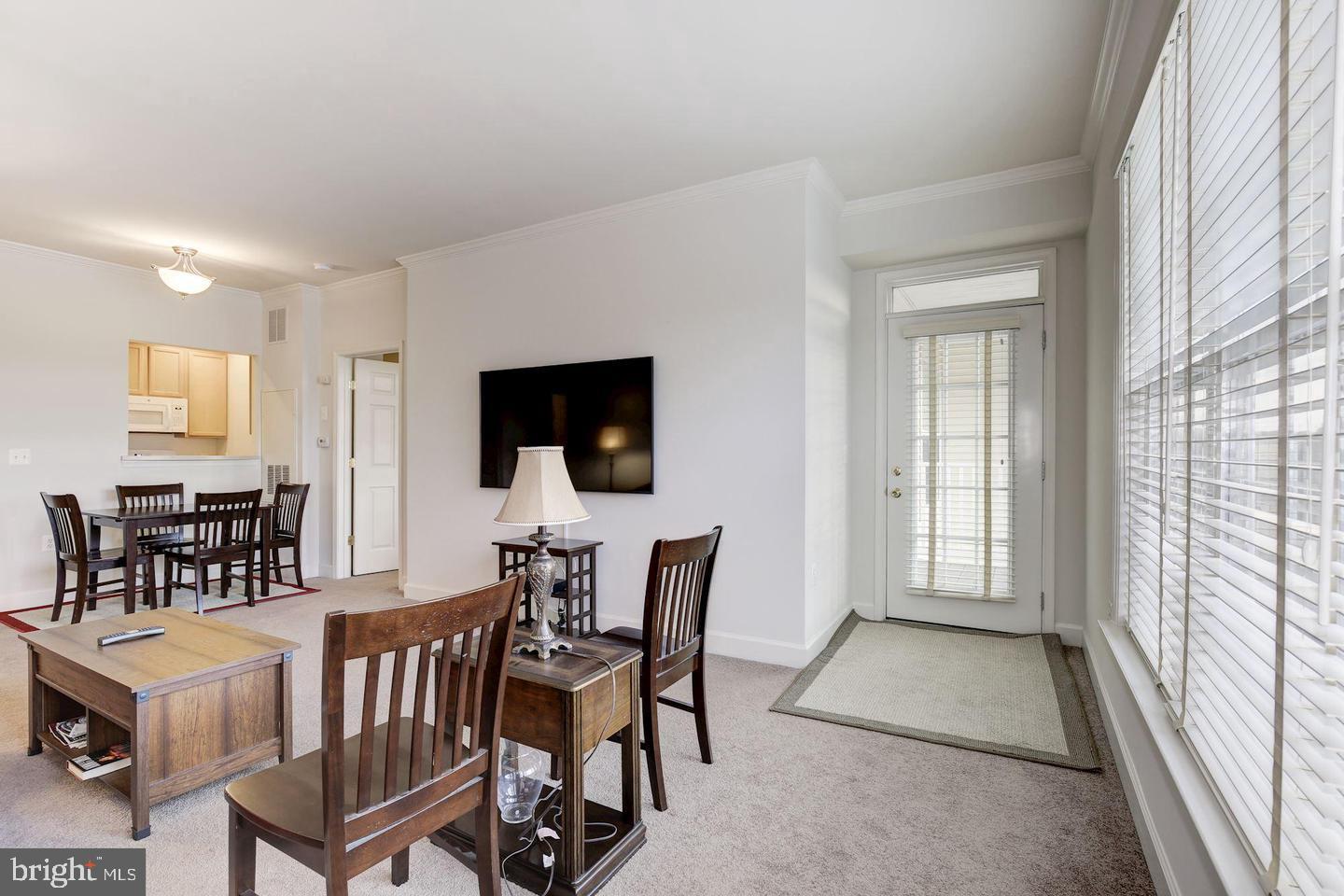 NORTH  POTOMAC VILLAGE - Residential Lease