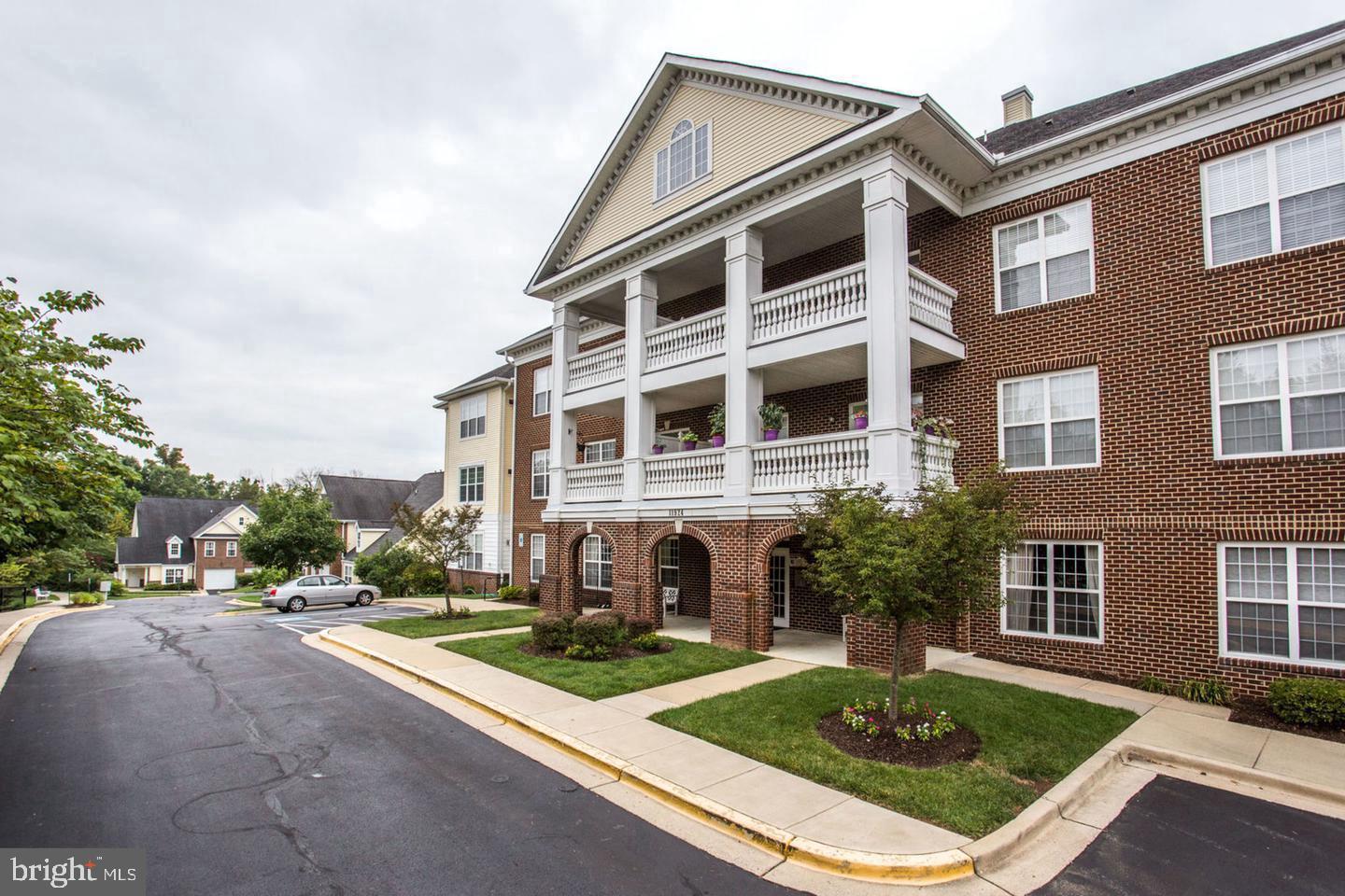 NORTH  POTOMAC VILLAGE - Residential Lease