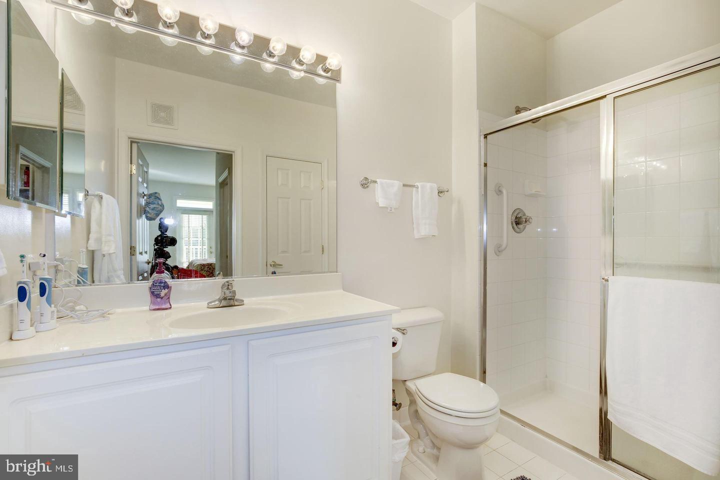 NORTH  POTOMAC VILLAGE - Residential Lease