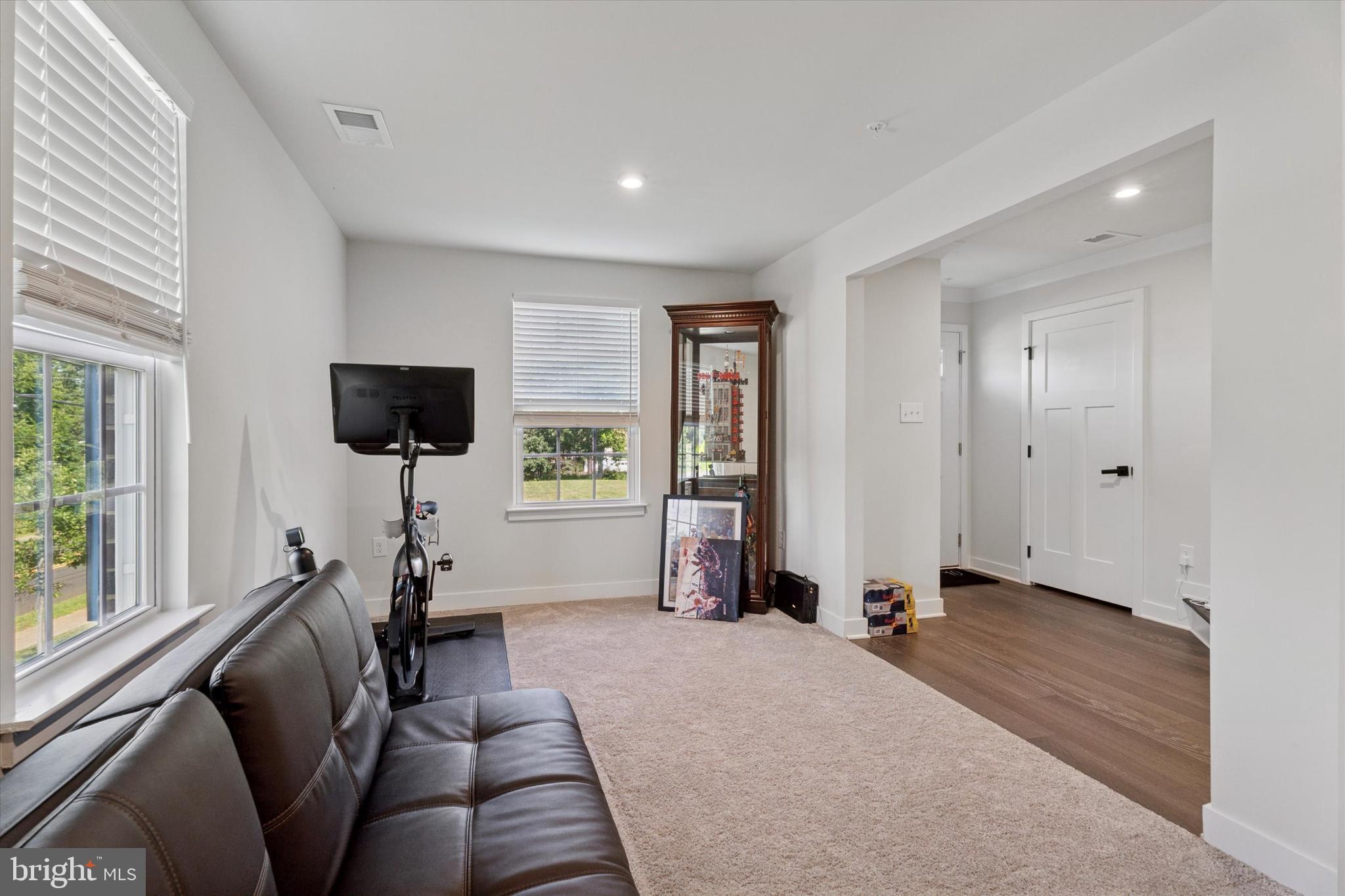 ANDALE GREEN - Residential Lease