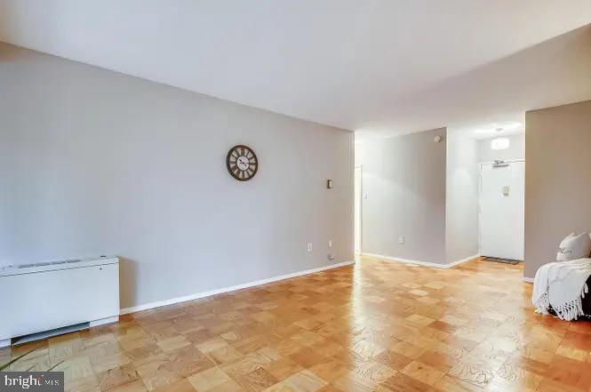 4141 N HENDERSON ROAD 322