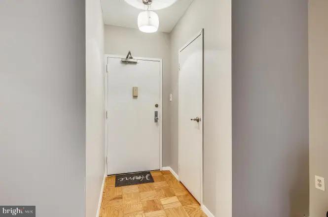 4141 N HENDERSON ROAD 322