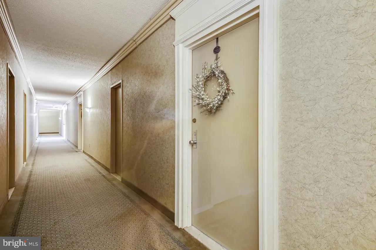 4141 N HENDERSON ROAD 322