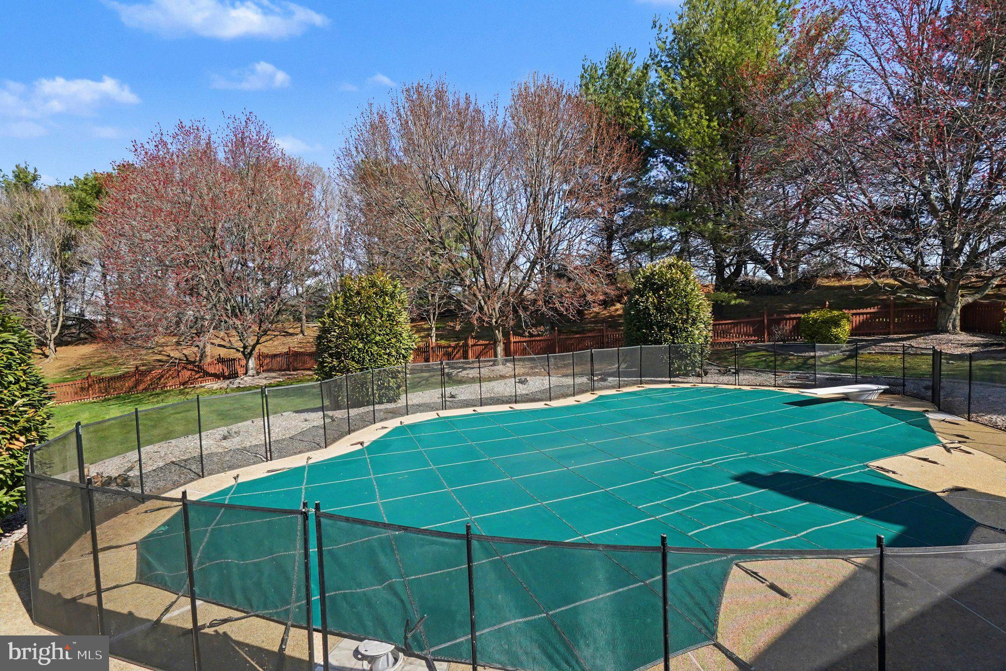 BURGUNDY FARMS - Residential