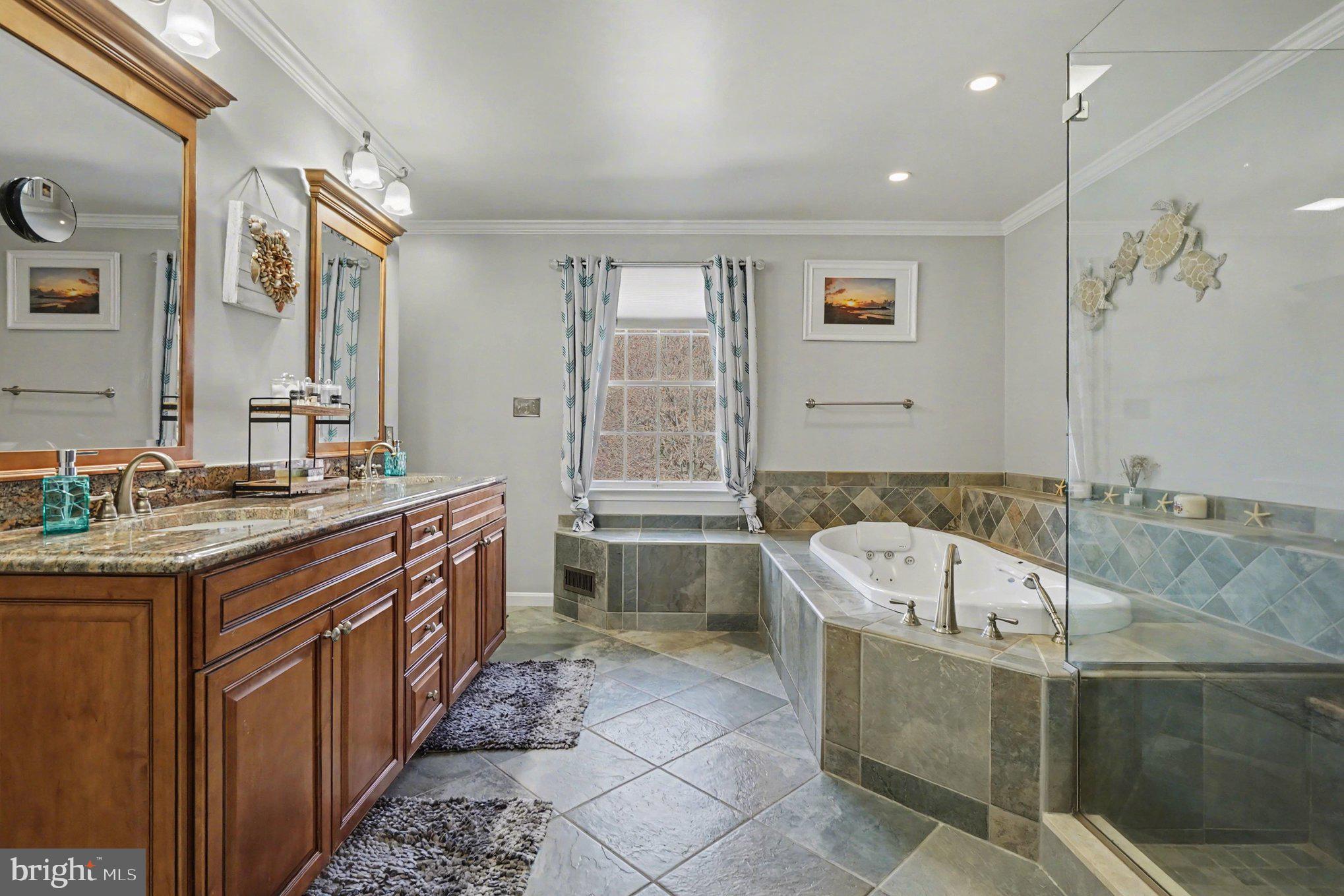 BURGUNDY FARMS - Residential