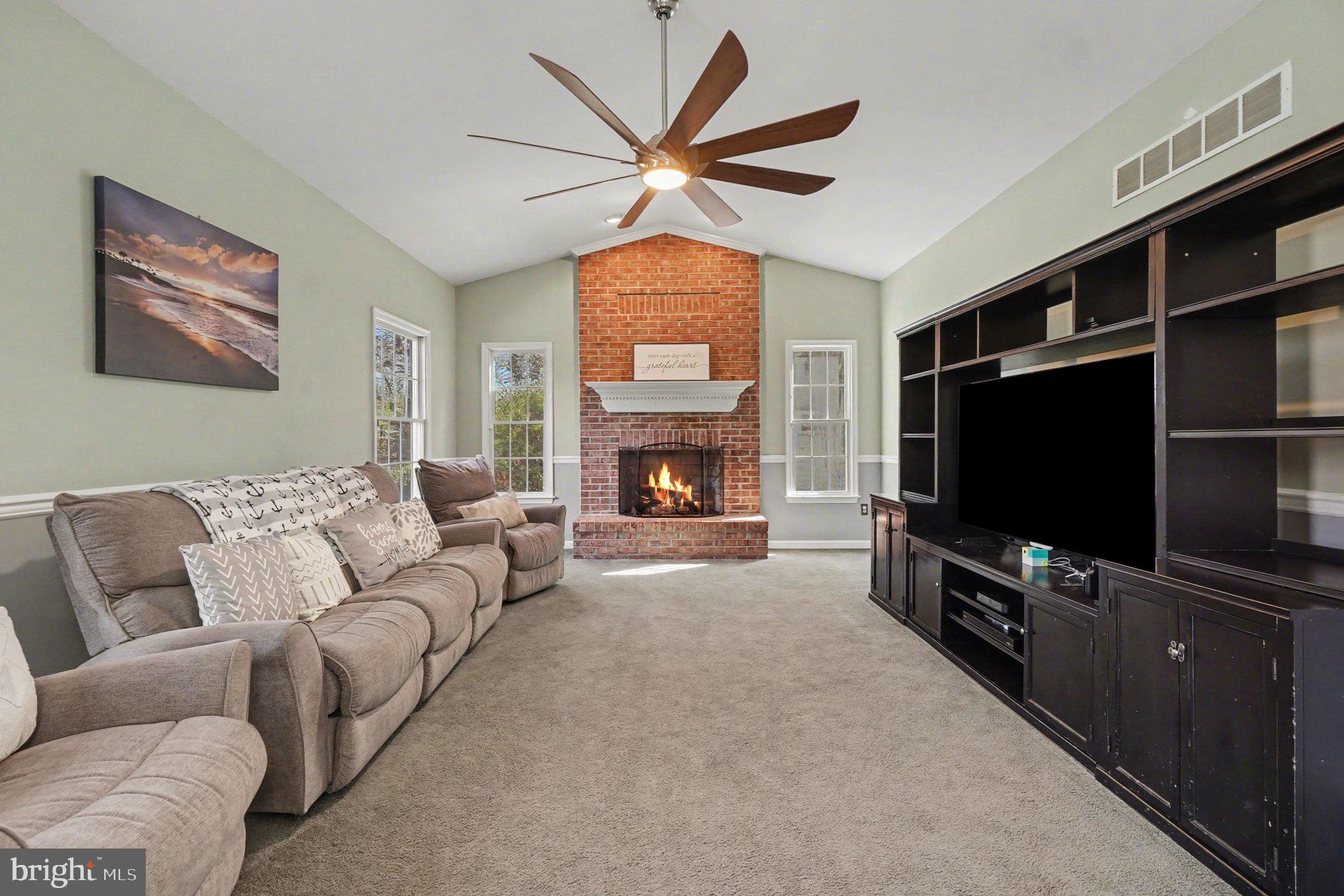 BURGUNDY FARMS - Residential